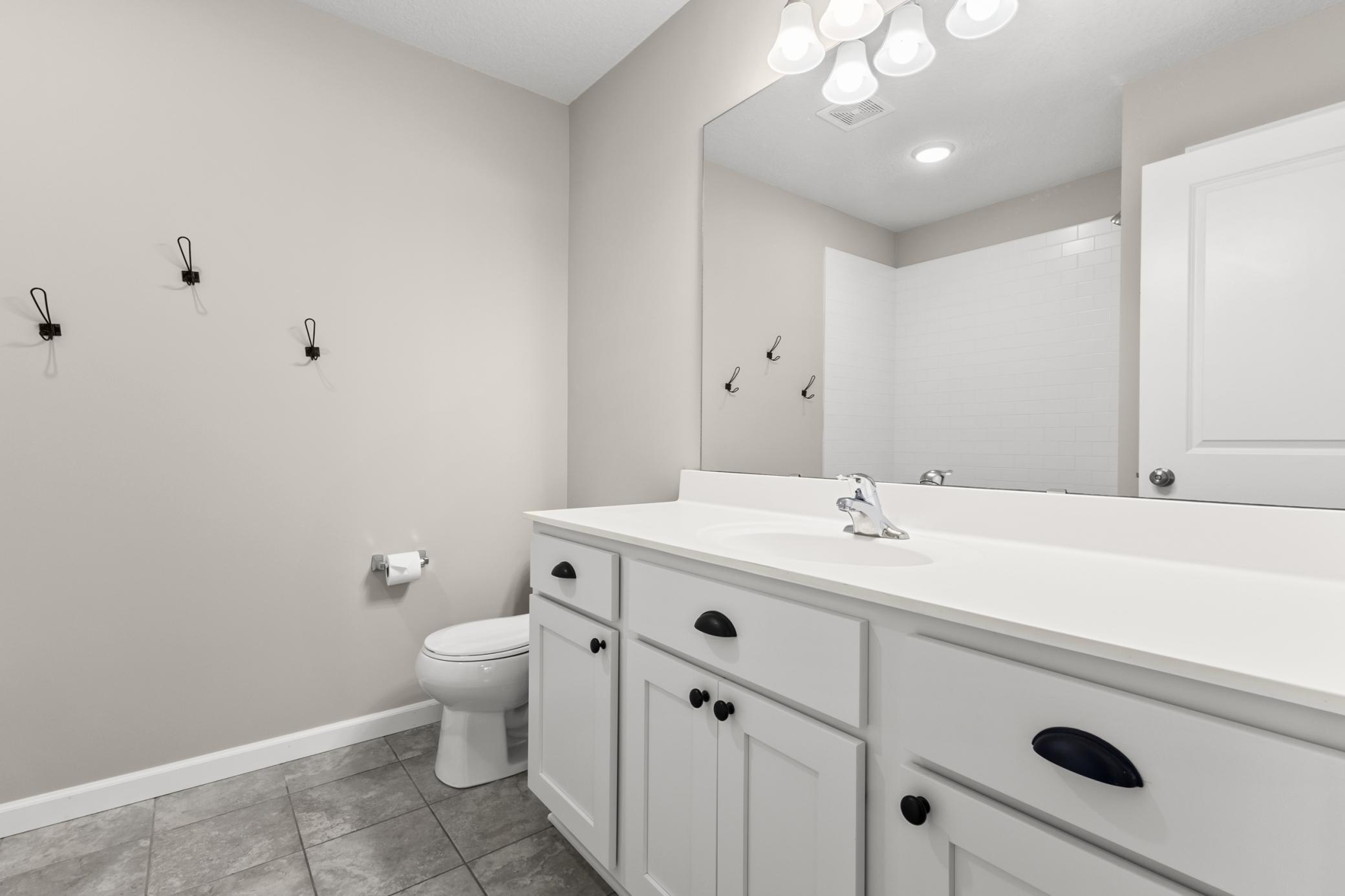 713 Harvest Drive SW