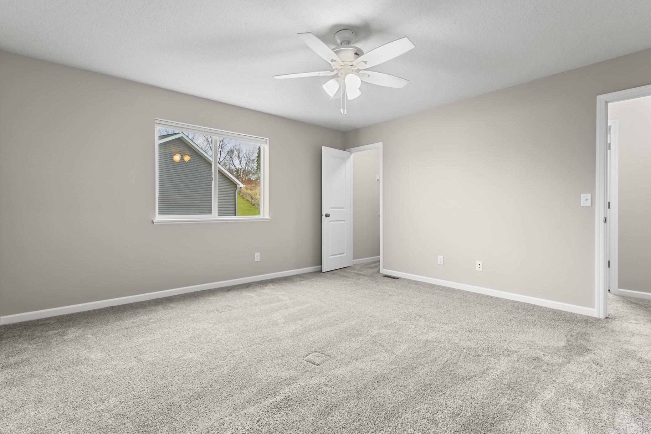 713 Harvest Drive SW