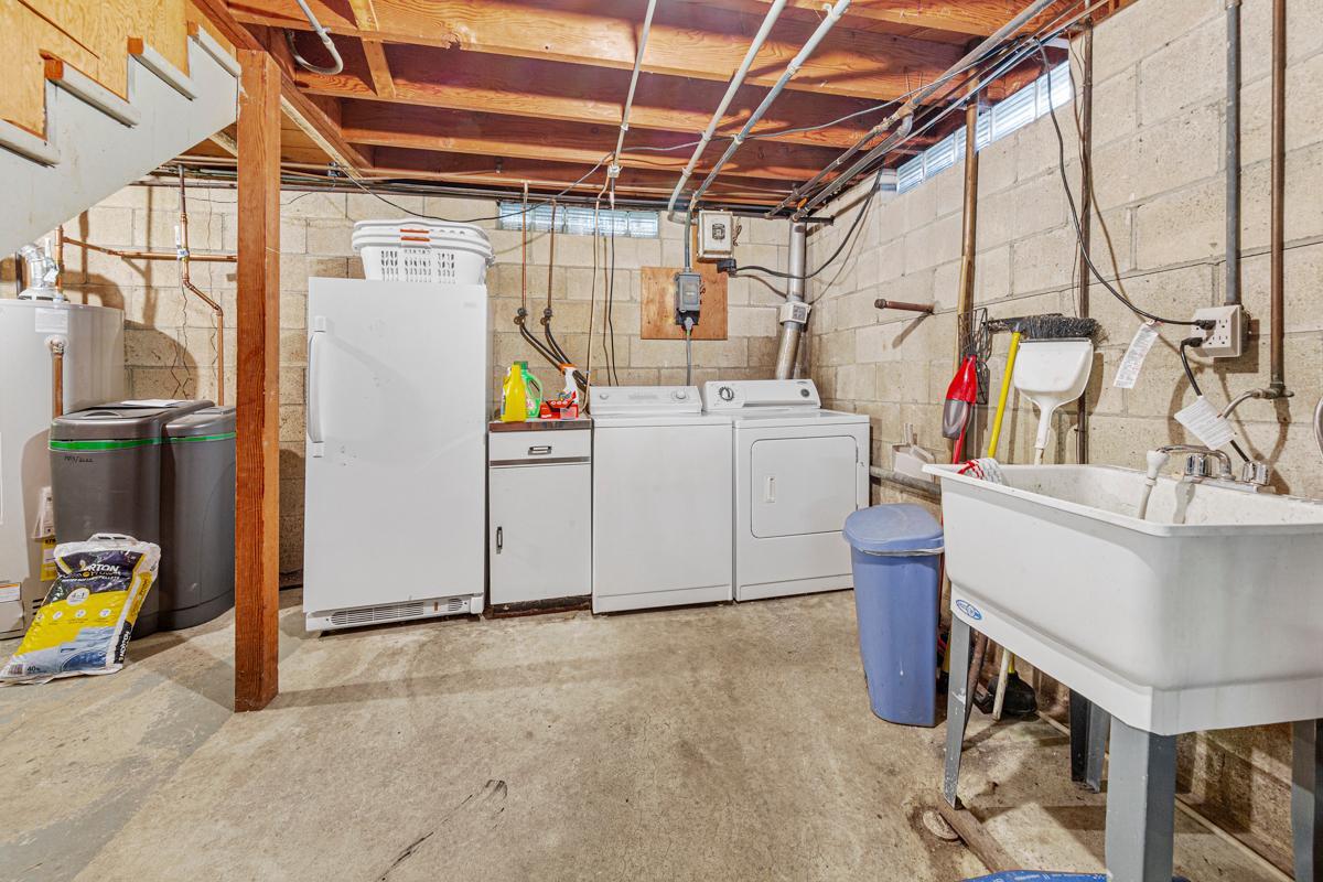 234 Selby Avenue