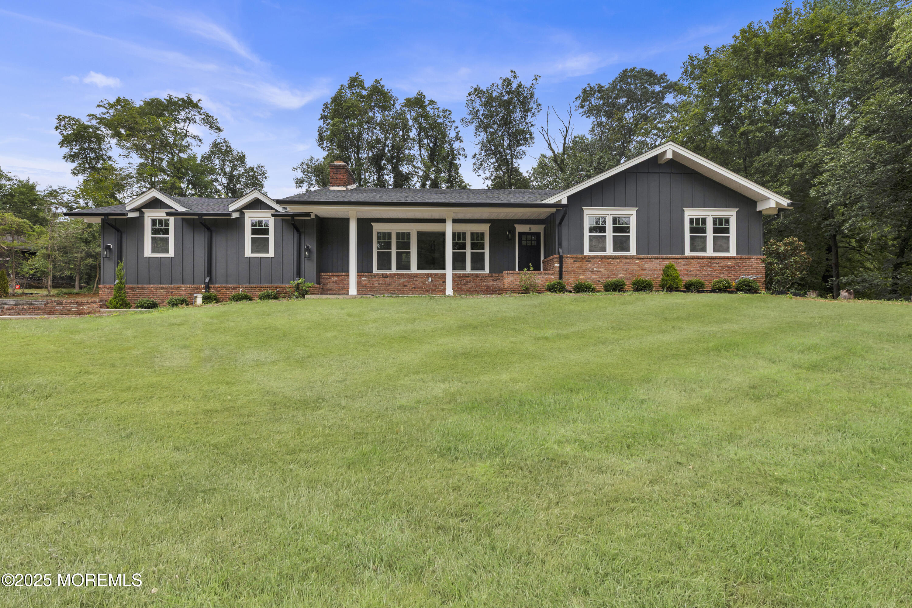 8 Holling Road