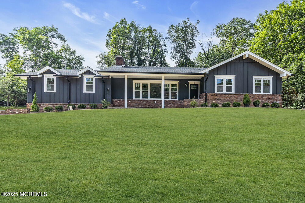 8 Holling Road