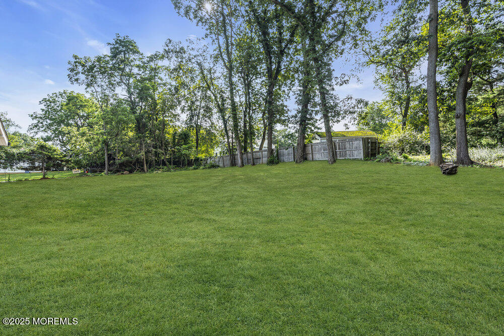 8 Holling Road