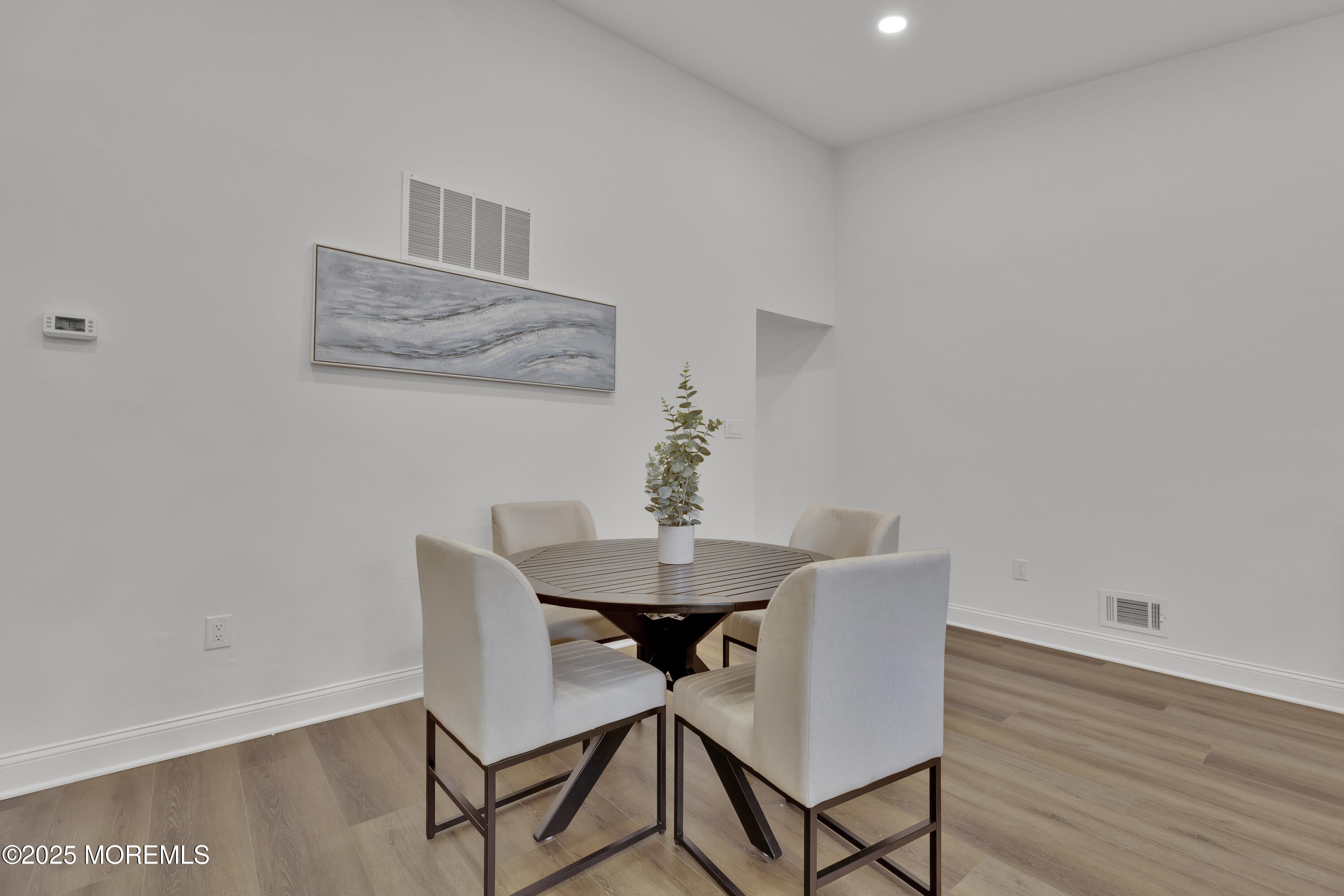 3 Carnaby Close, 1000