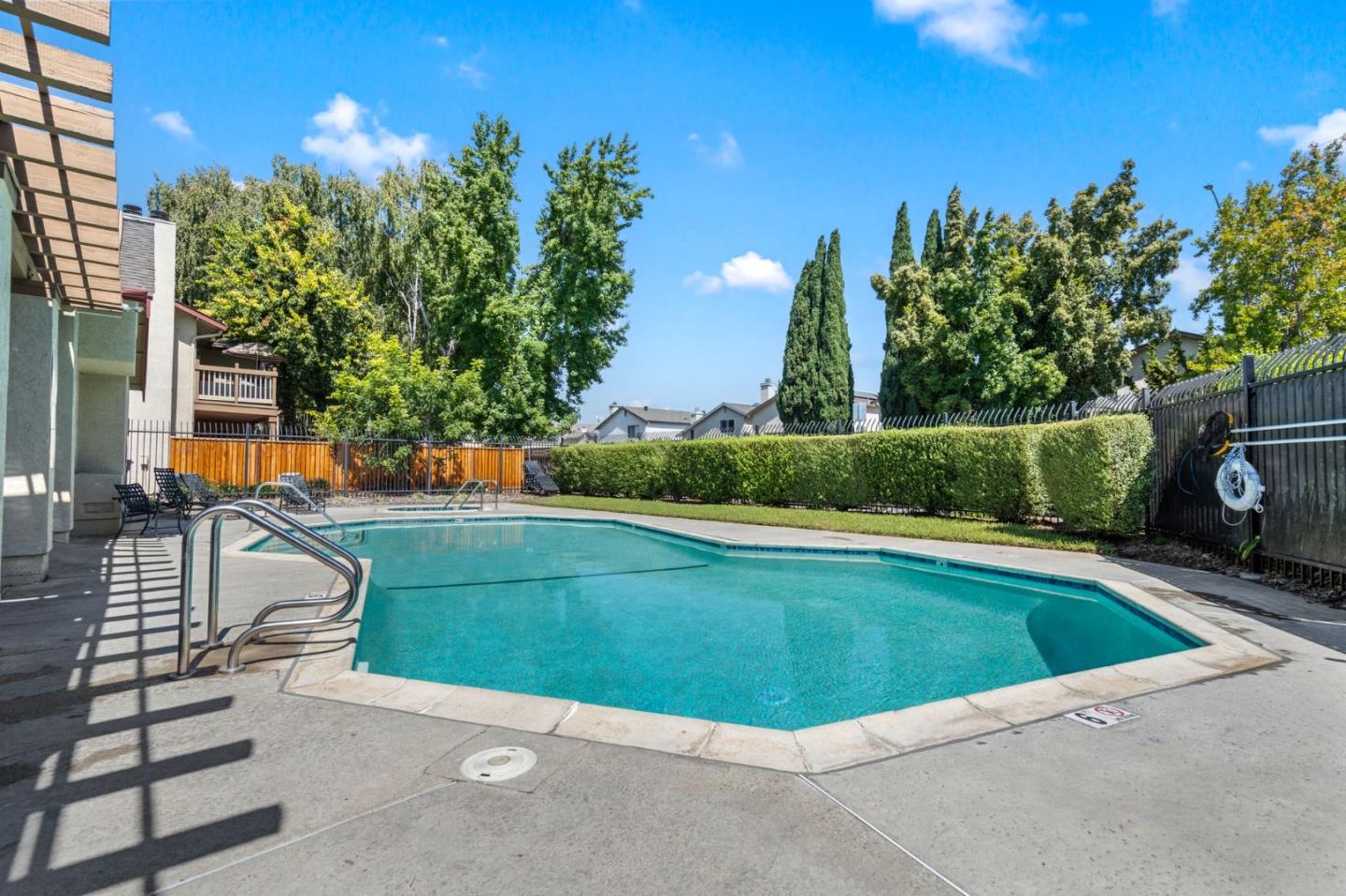38872 Cherry Glen CMN