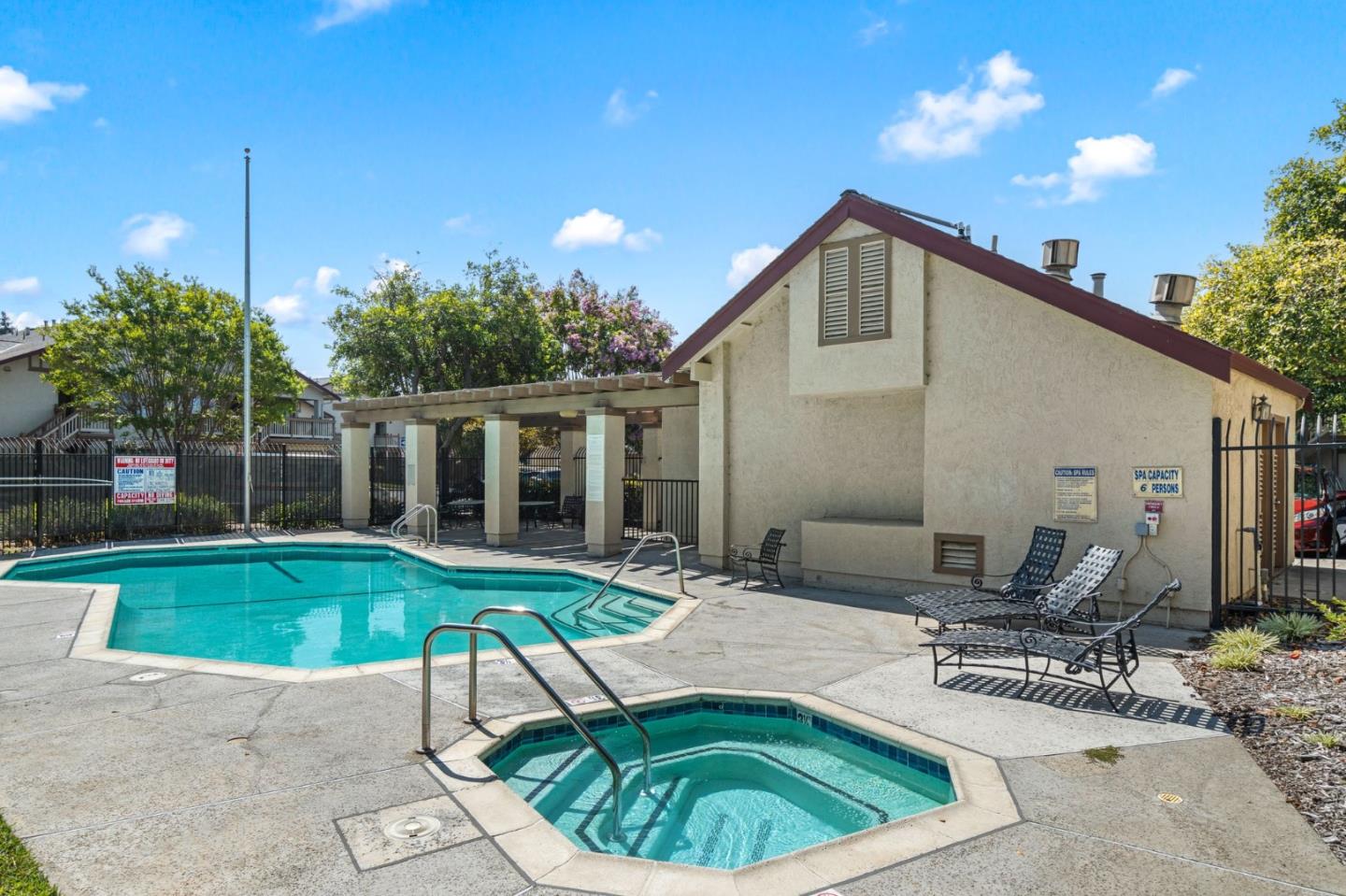 38872 Cherry Glen CMN