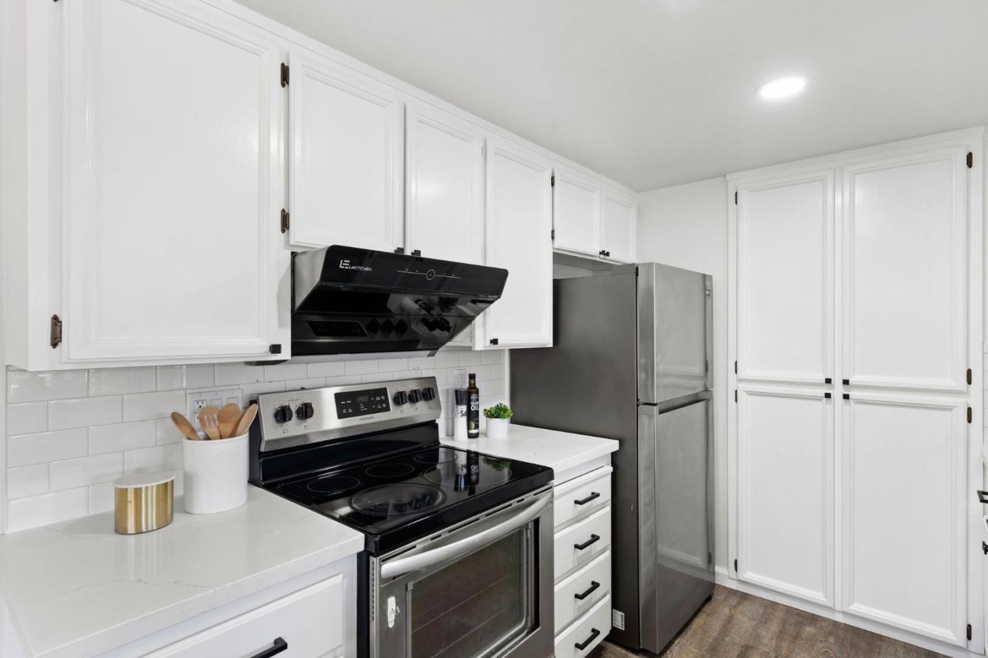 38872 Cherry Glen CMN