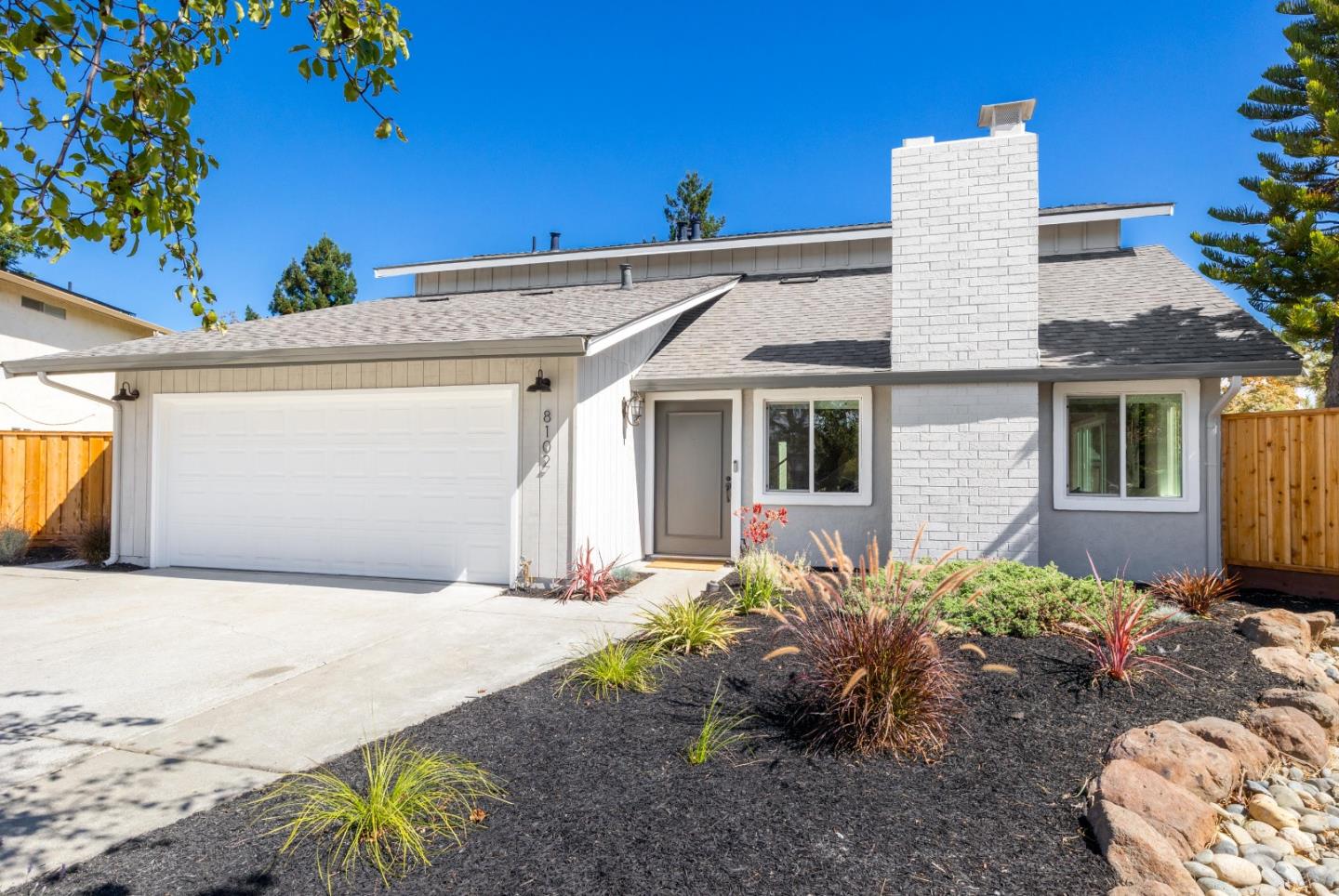 8102 Idlewild CT