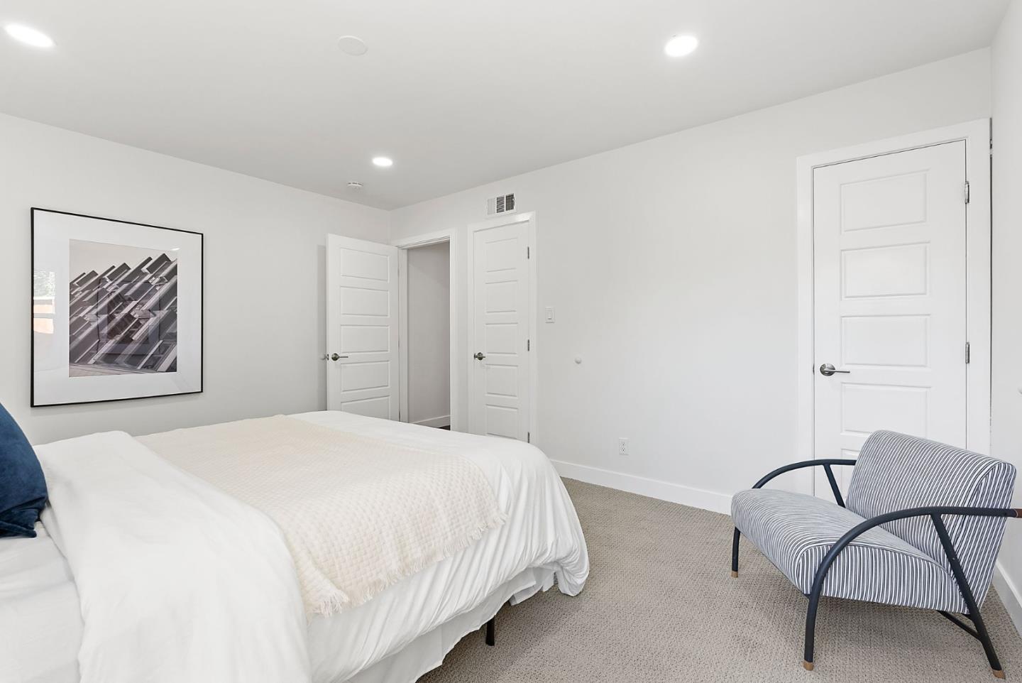 25 Sunnydale AVE