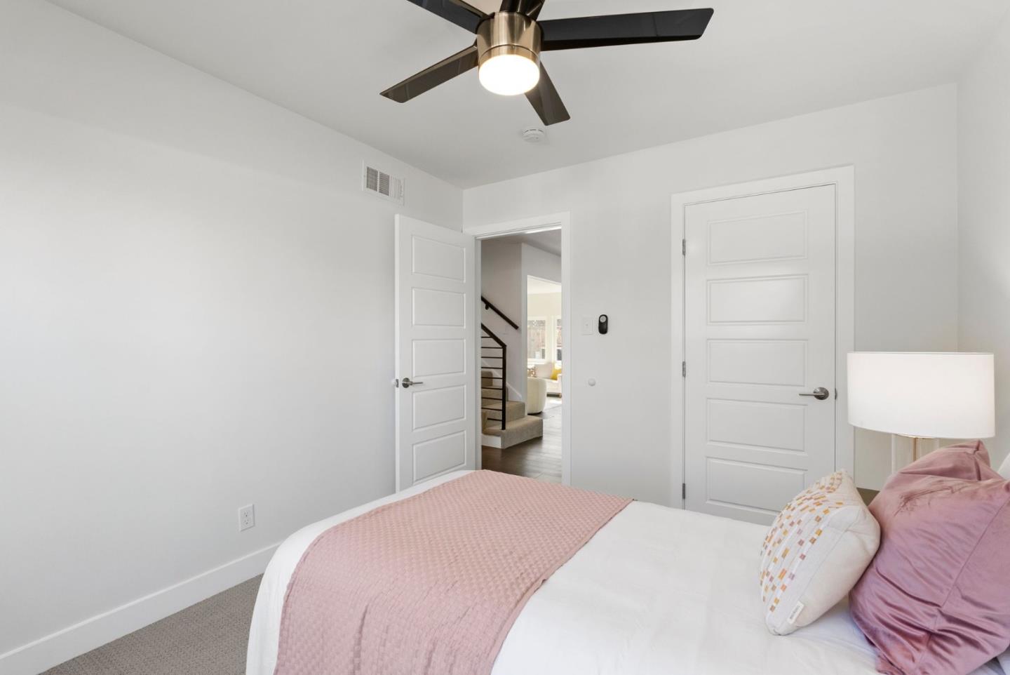 25 Sunnydale AVE