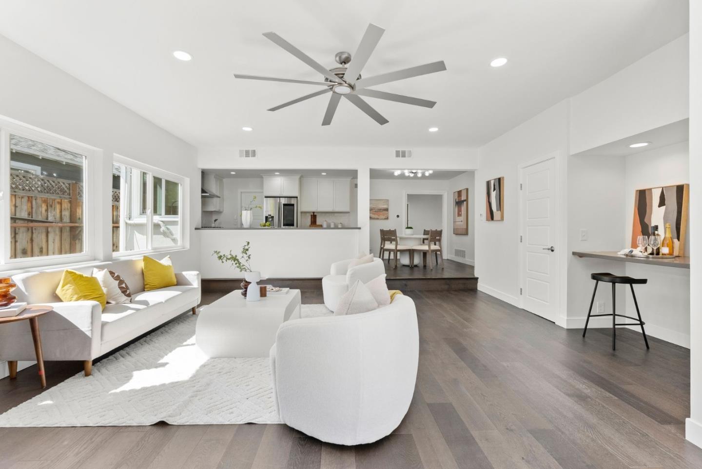 25 Sunnydale AVE