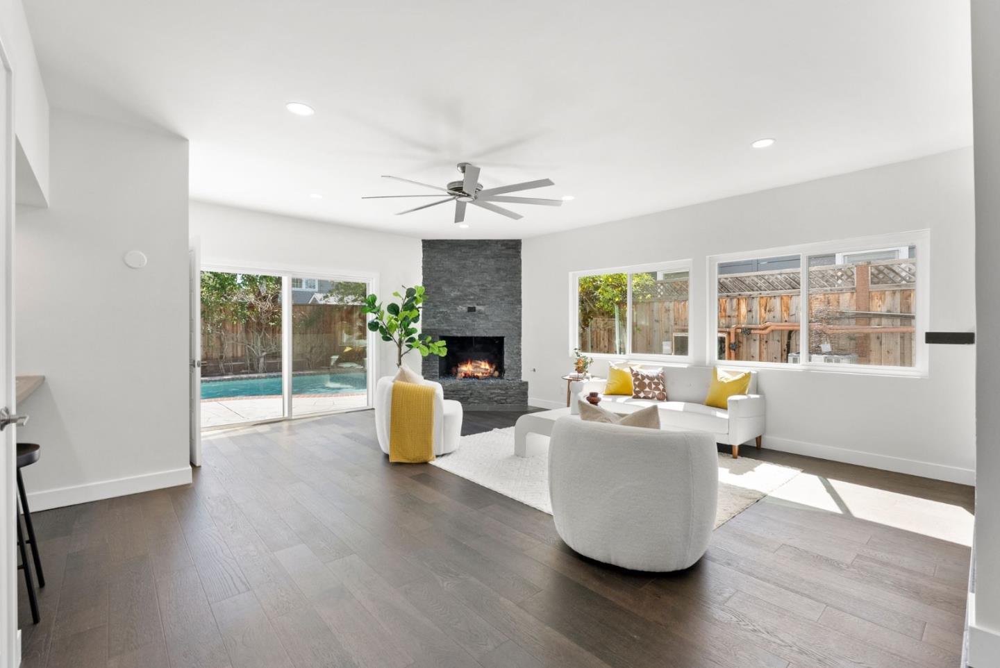 25 Sunnydale AVE