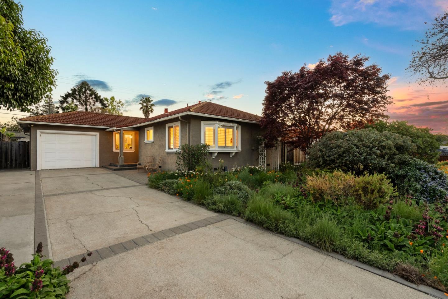 1234 Lynn WAY