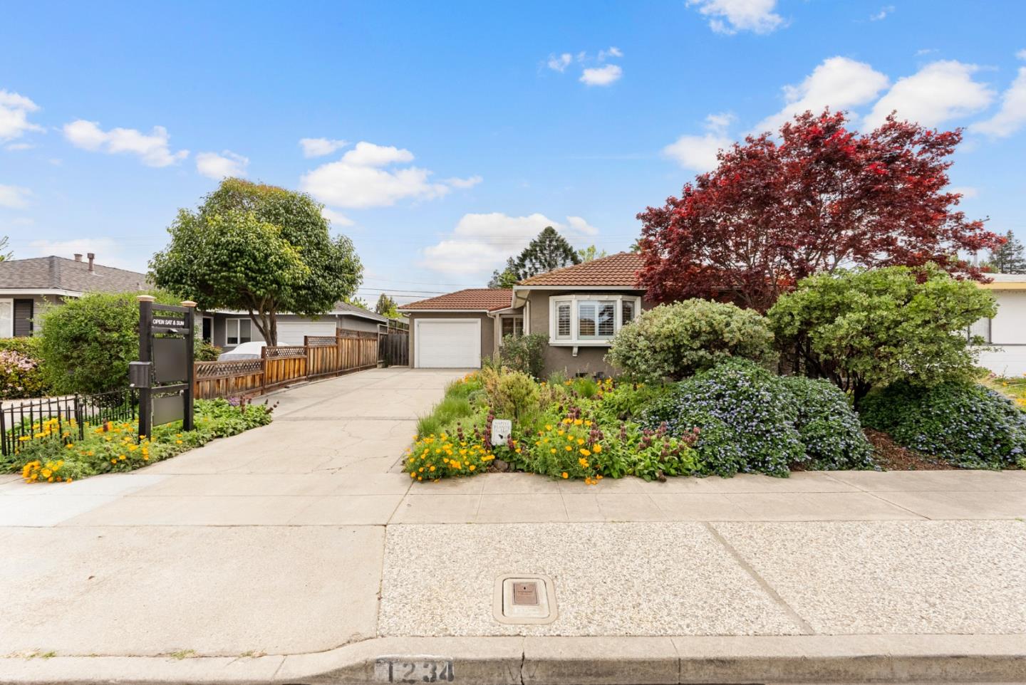 1234 Lynn WAY