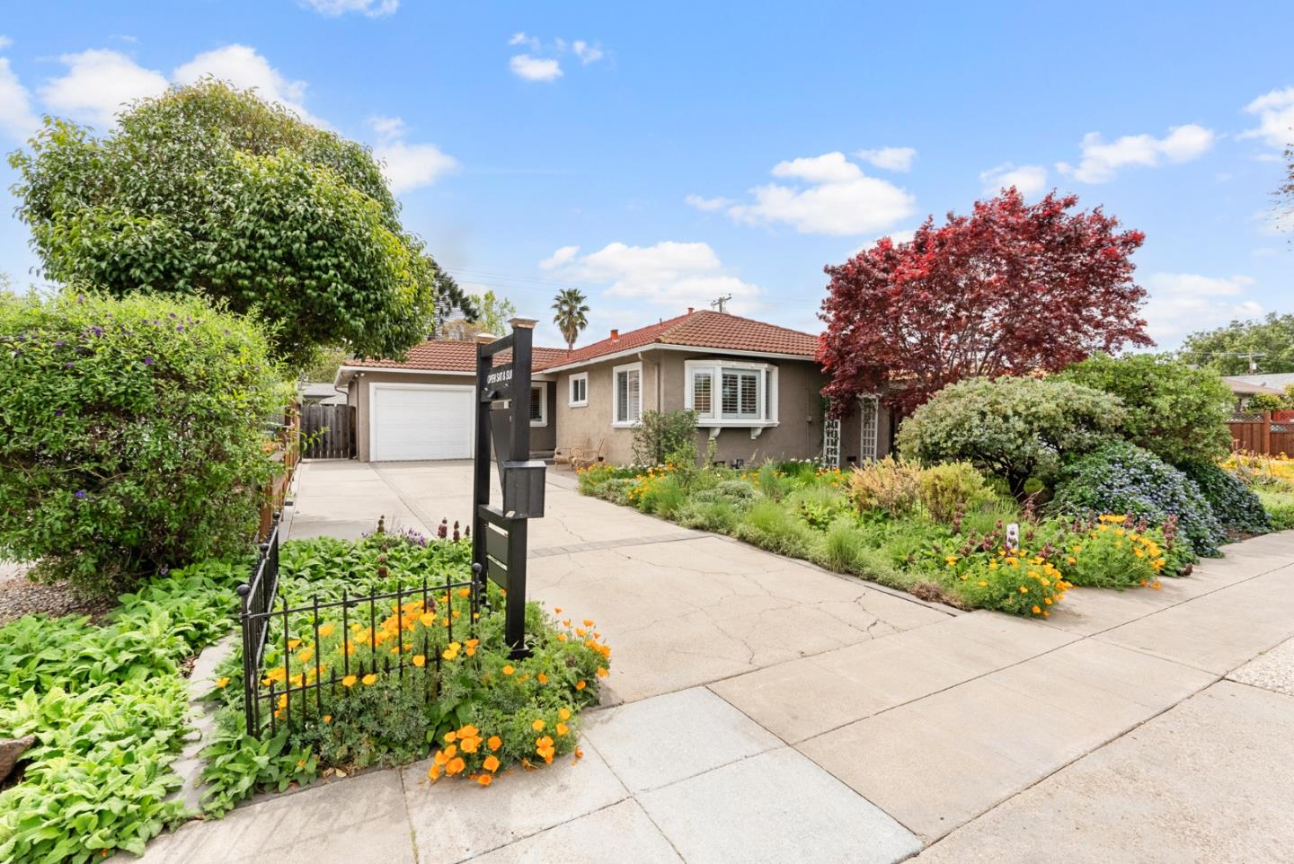 1234 Lynn WAY