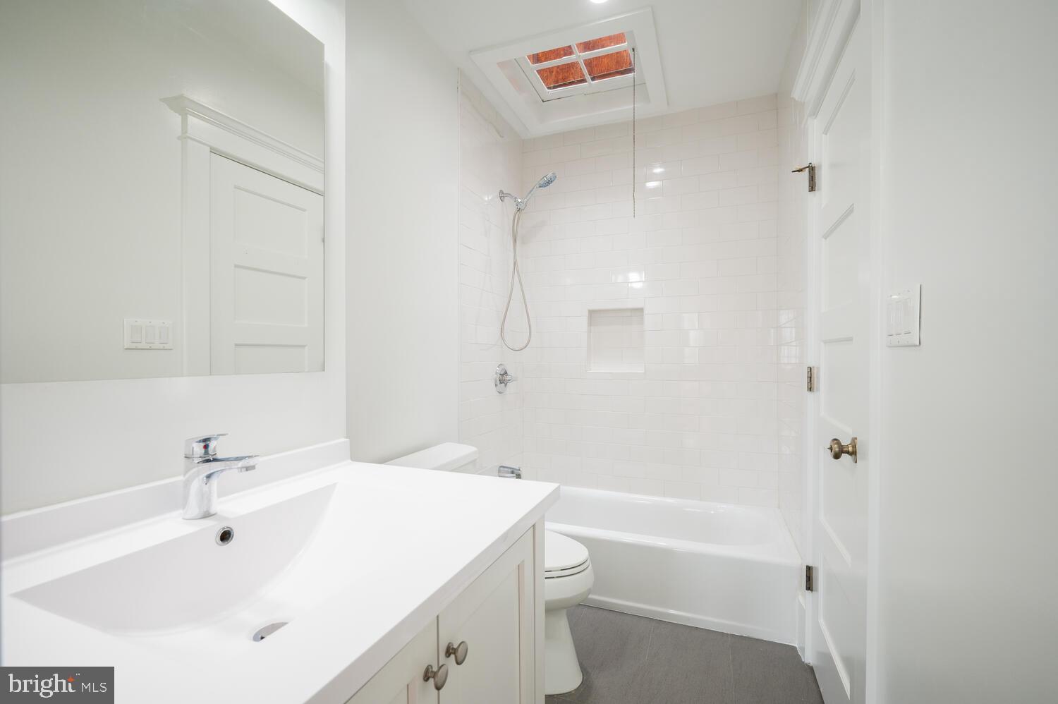 617 DELAFIELD PLACE NW