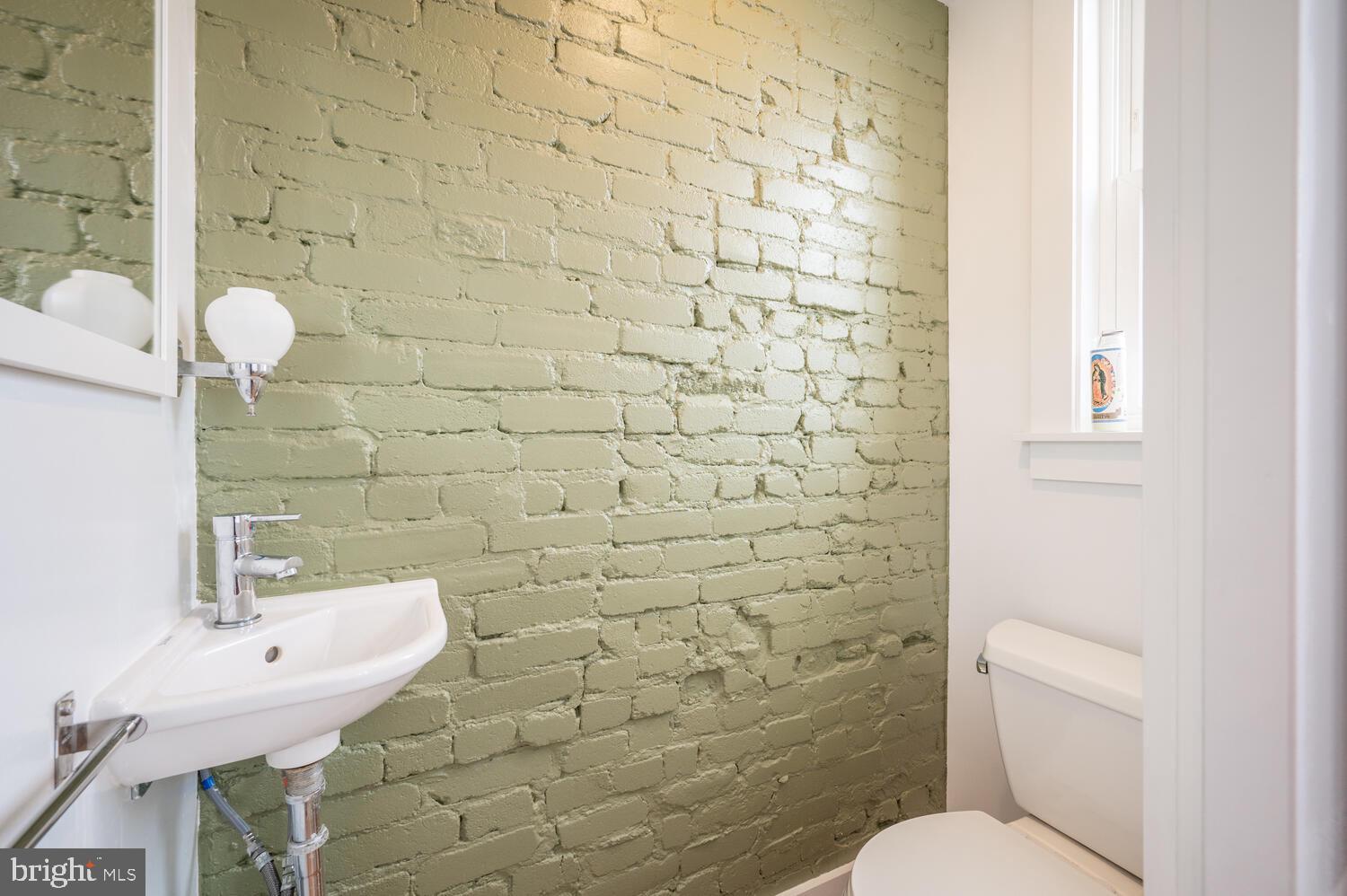 617 DELAFIELD PLACE NW