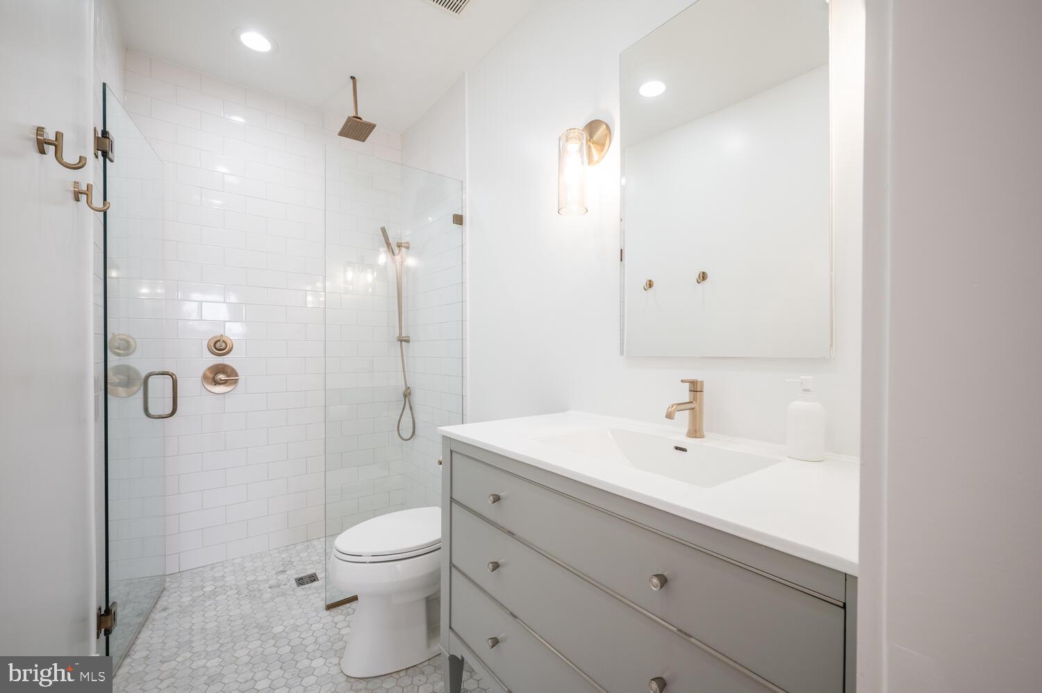 617 DELAFIELD PLACE NW