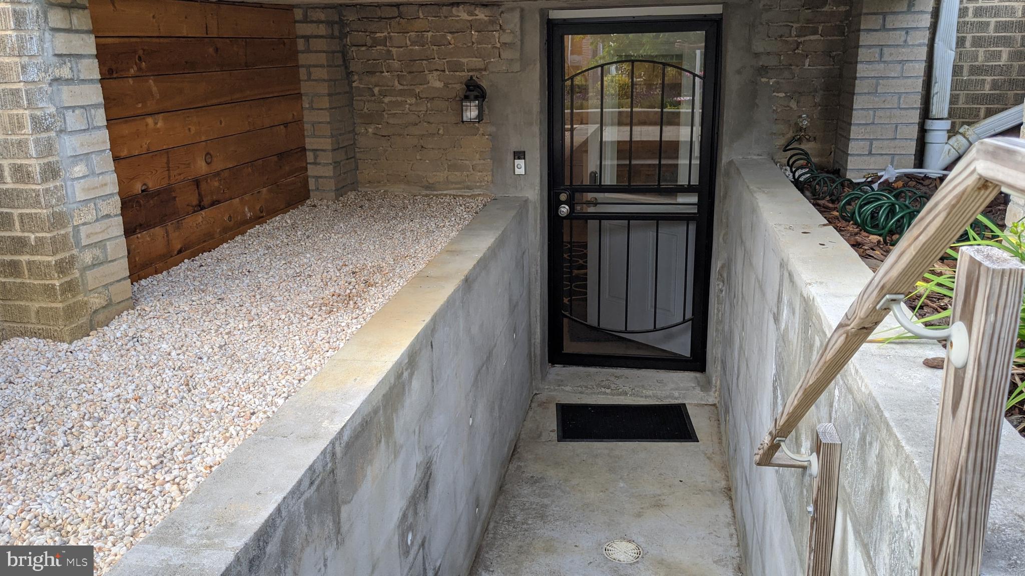 617 DELAFIELD PLACE NW