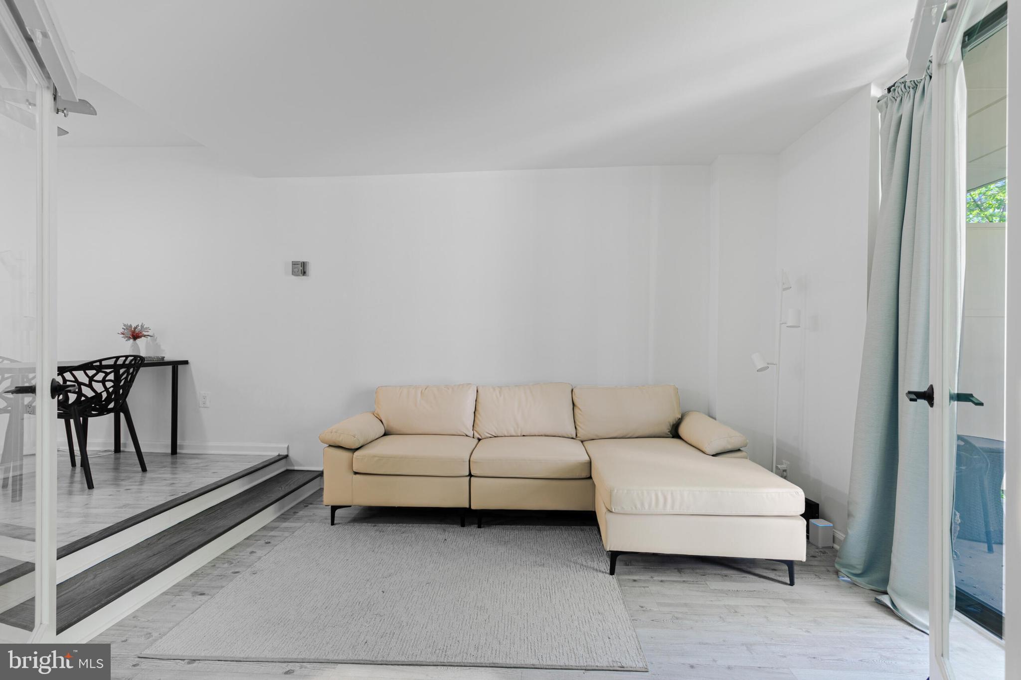 2201 L STREET NW 619