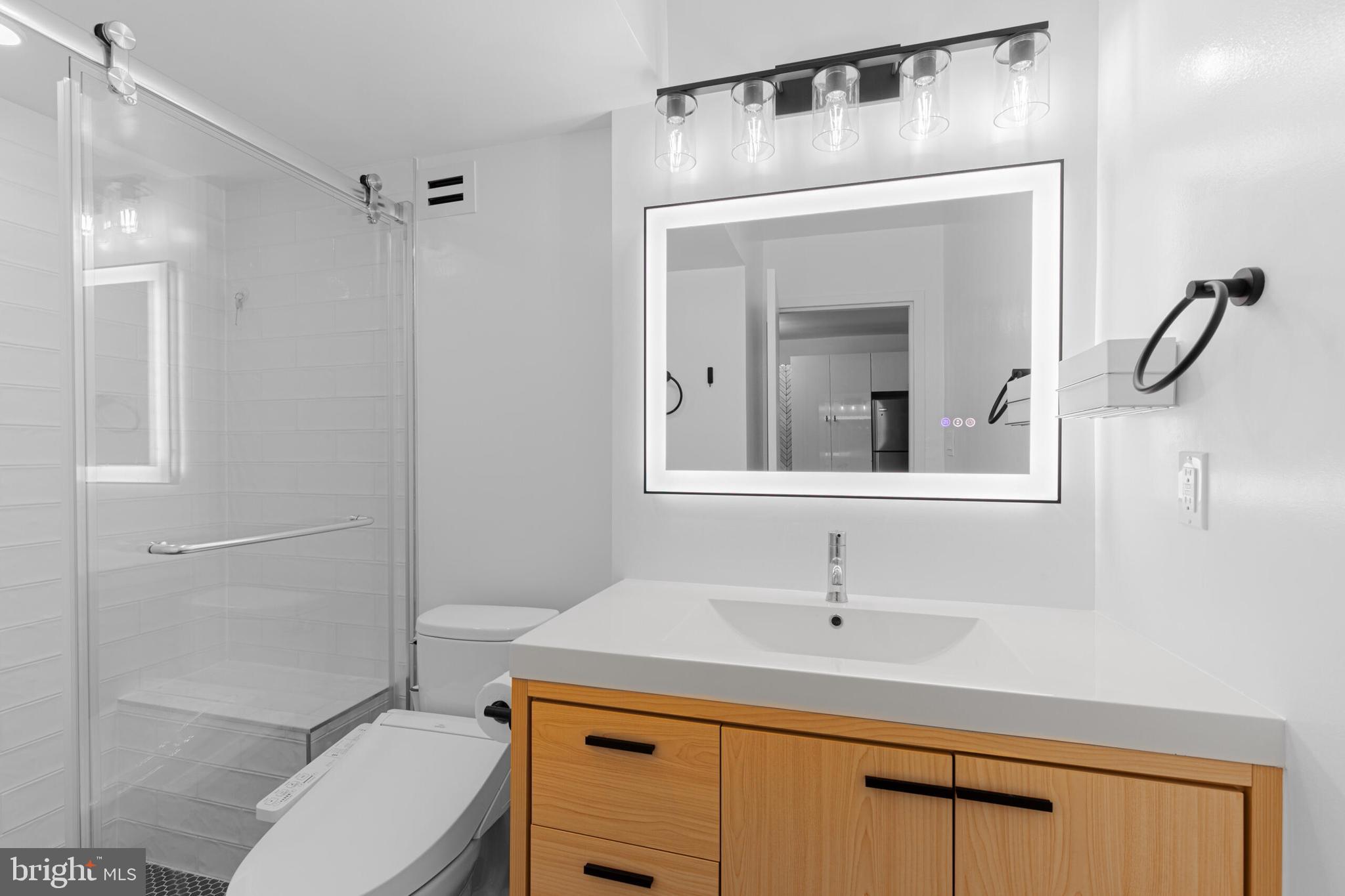 2201 L STREET NW 619