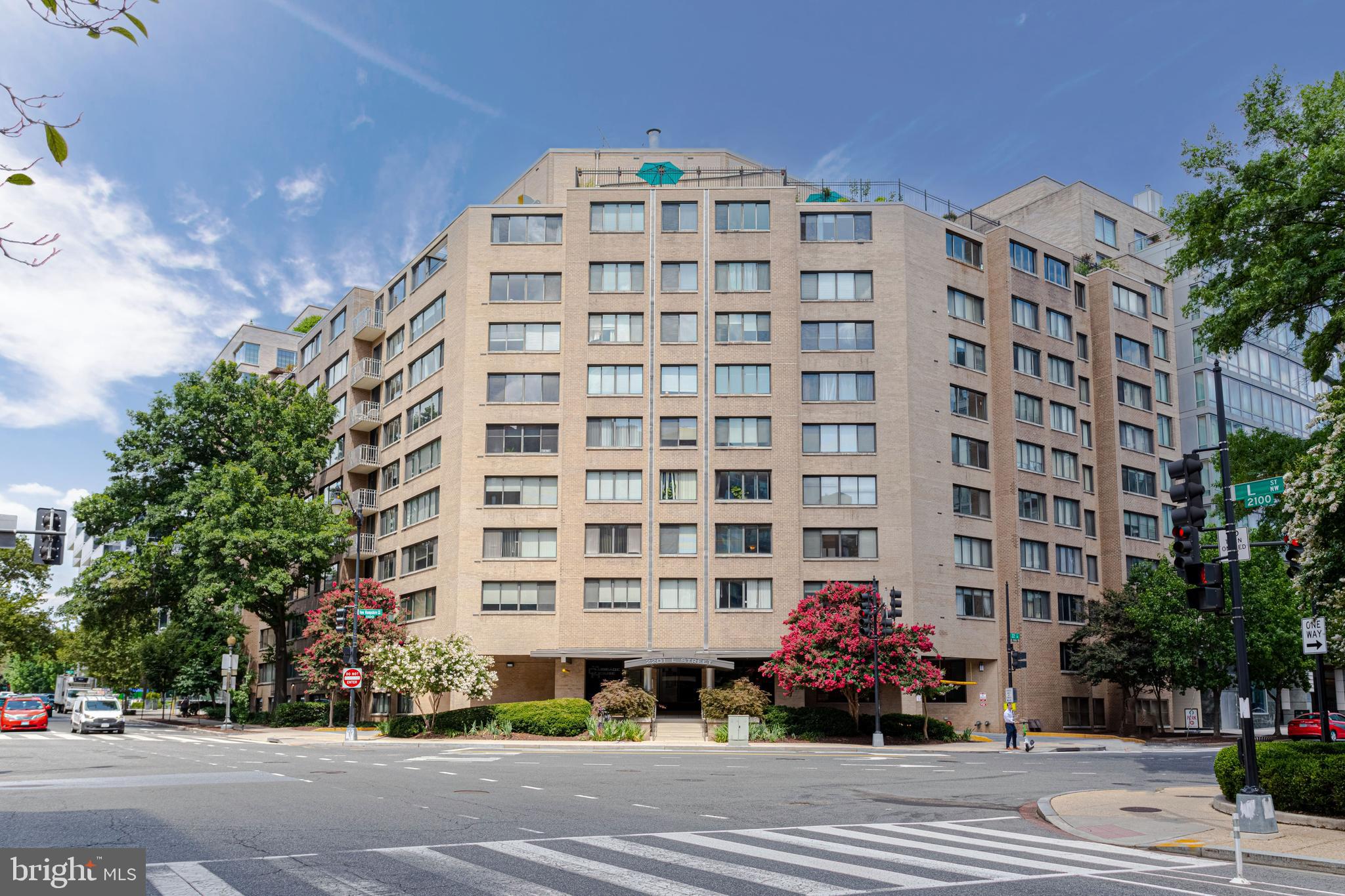 2201 L STREET NW 619