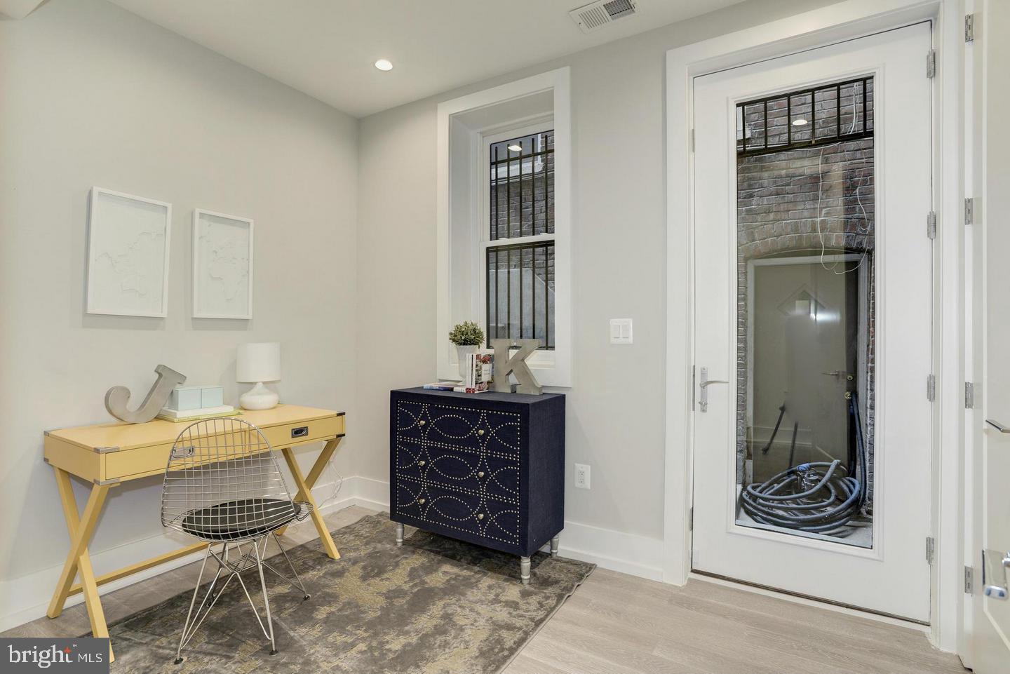 1817 VERNON STREET NW 1