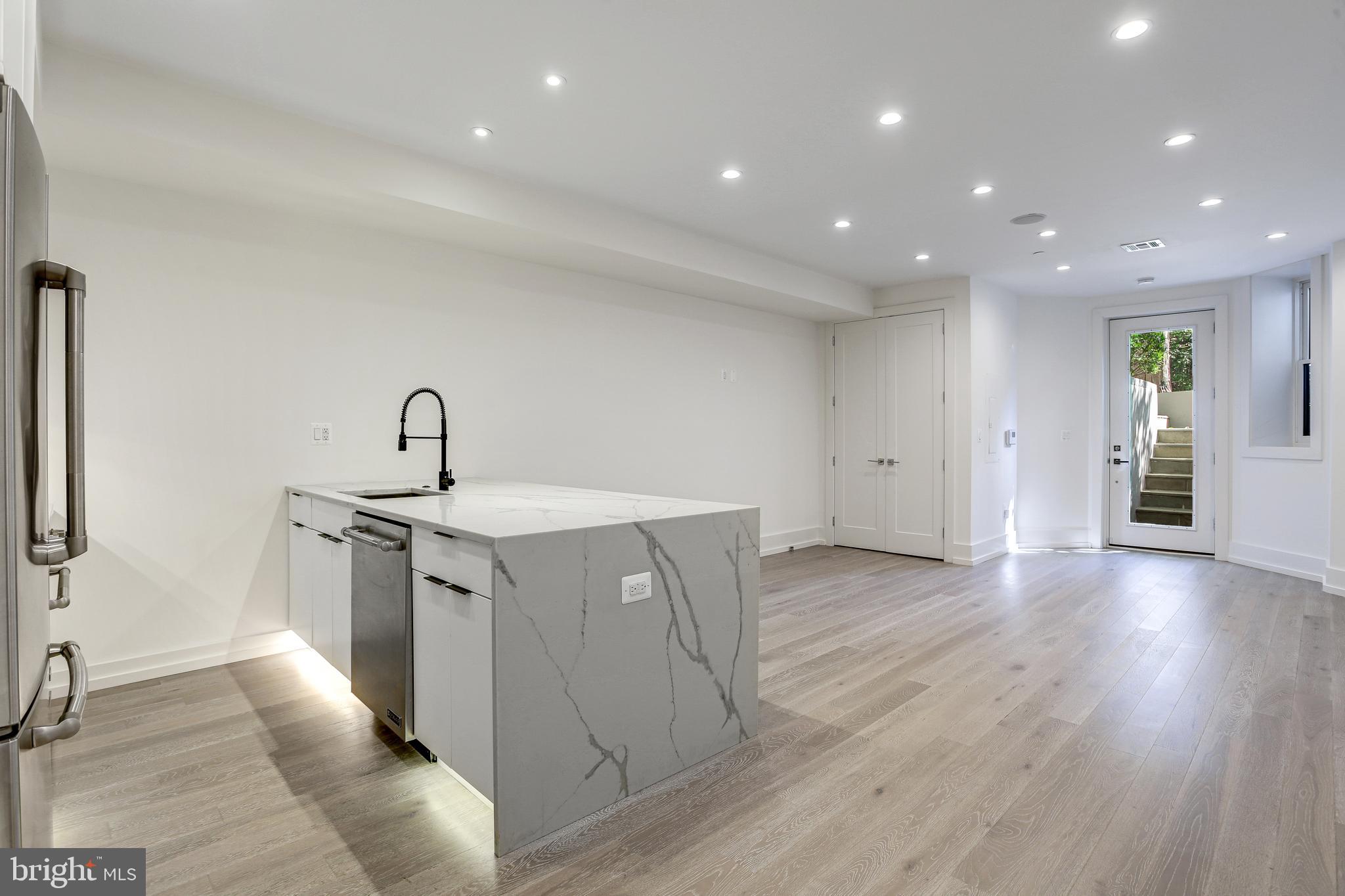 1817 VERNON STREET NW 1