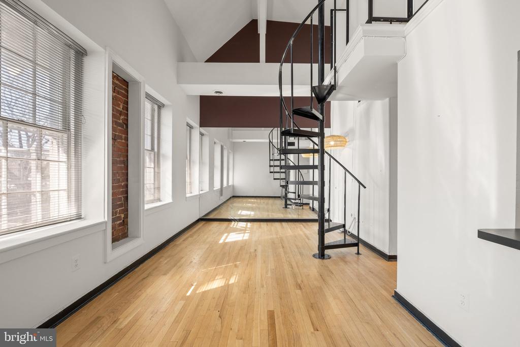 1413 T STREET NW 402