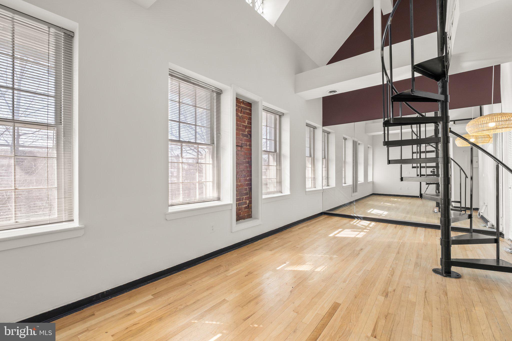 1413 T STREET NW 402