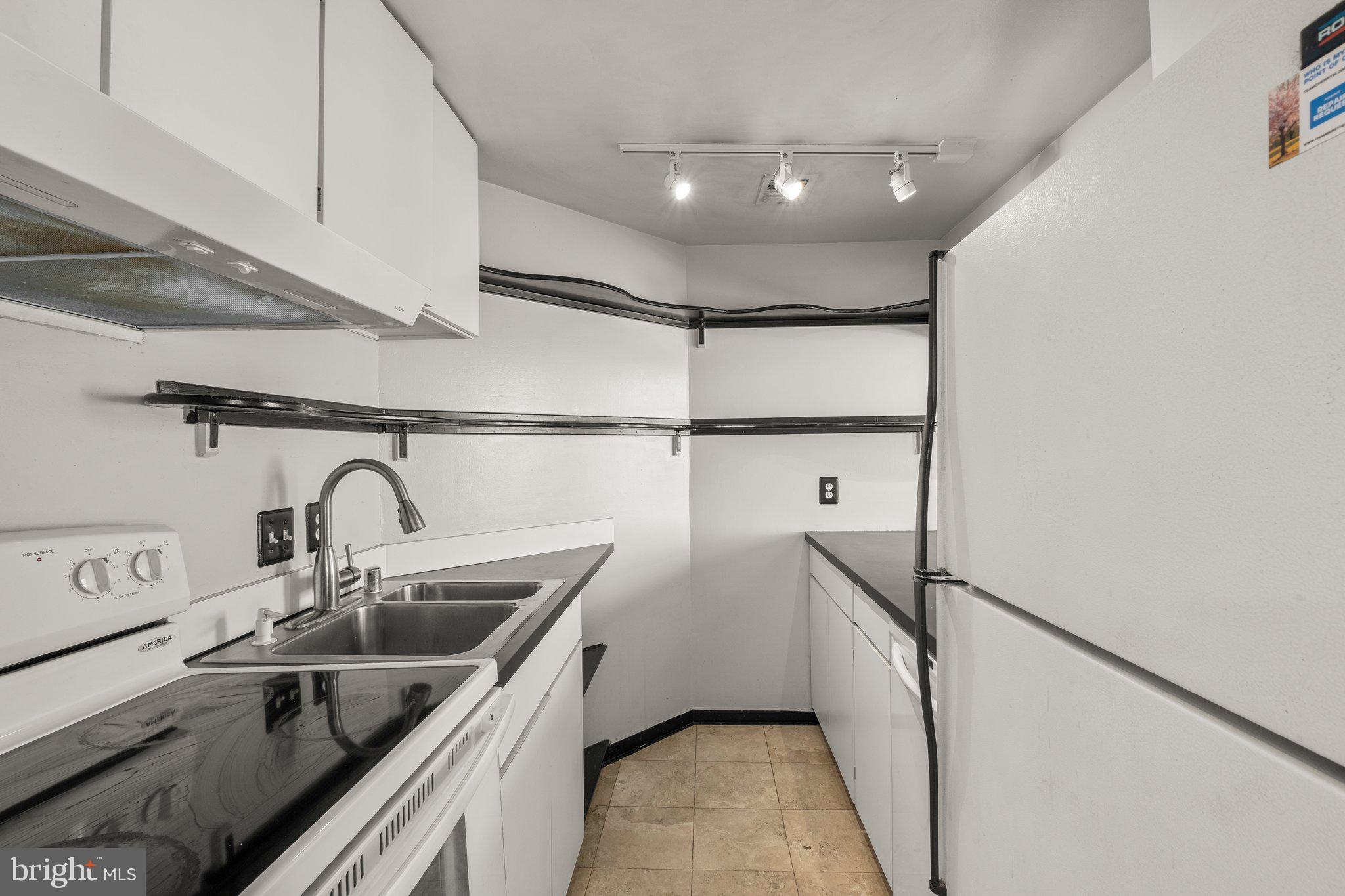 1413 T STREET NW 402