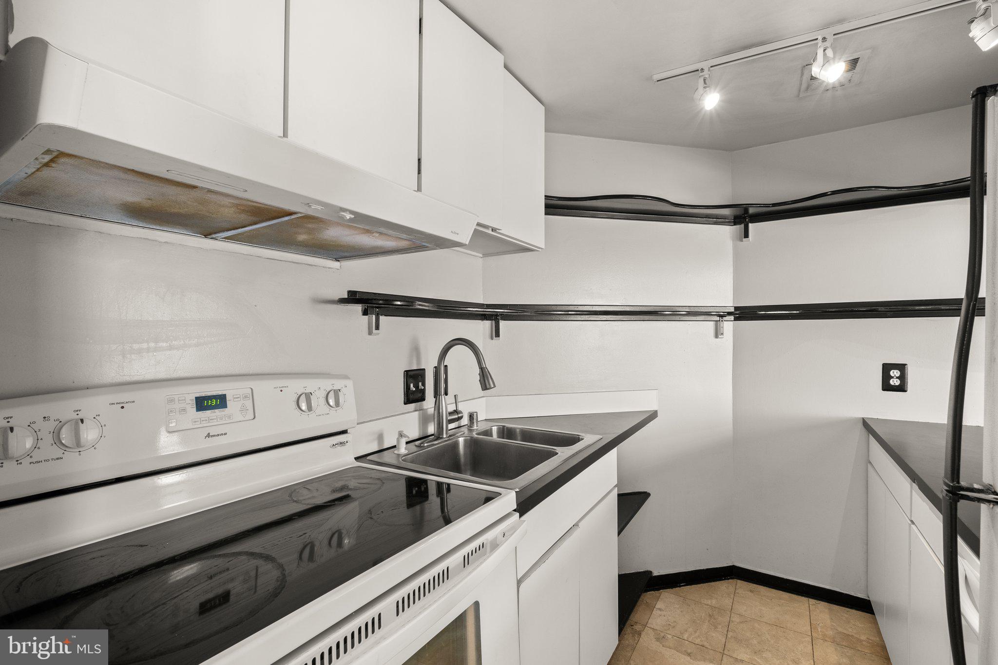 1413 T STREET NW 402