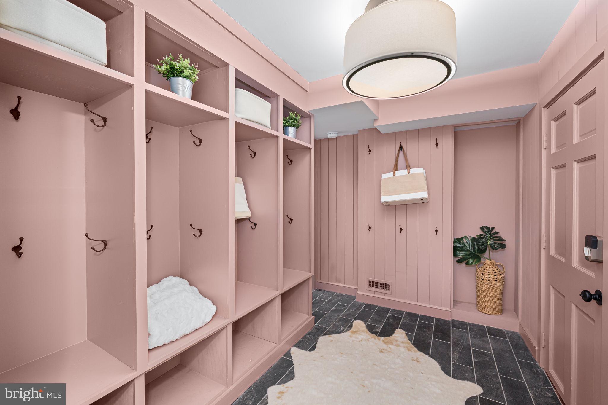 4822 UPTON STREET NW