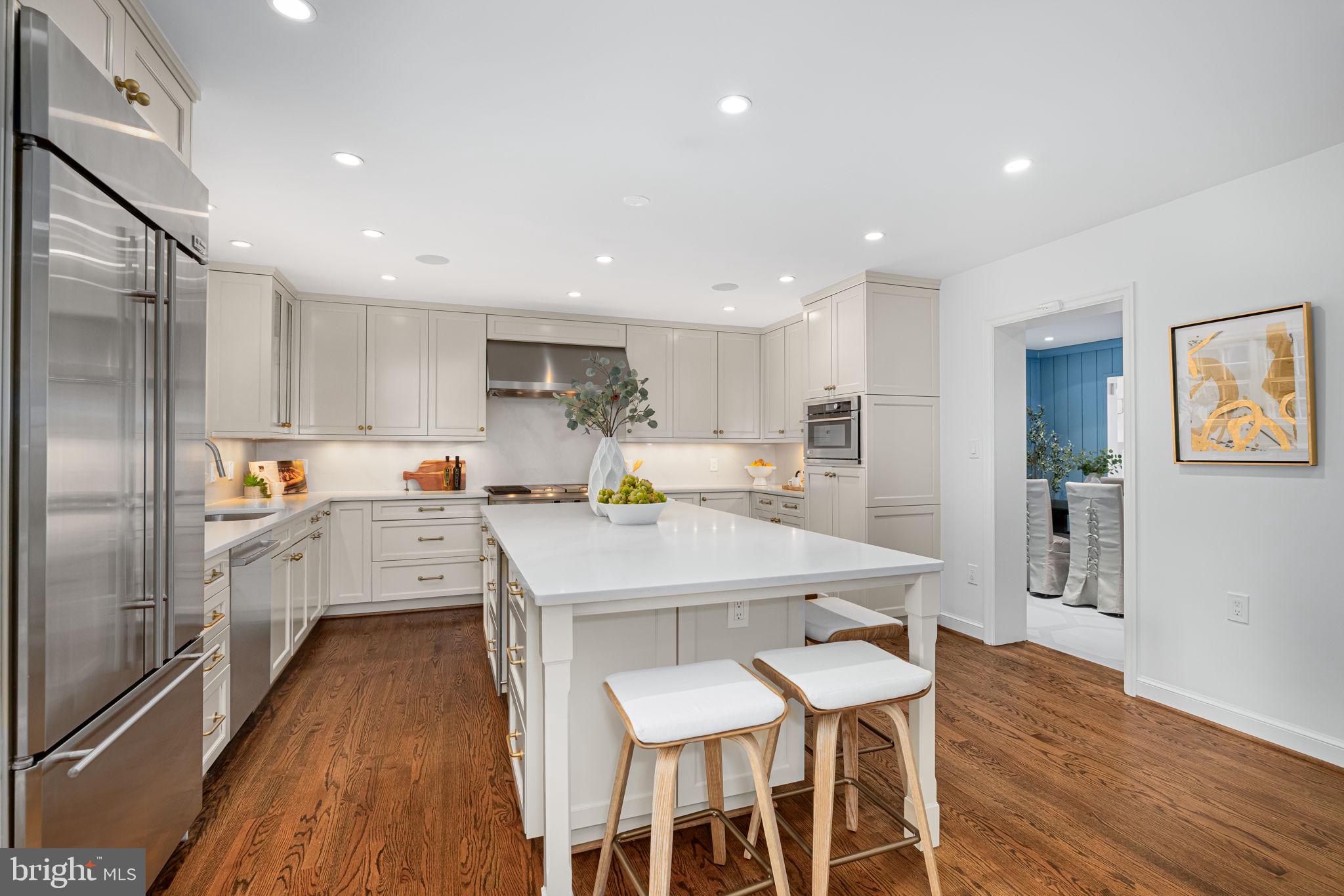 4822 UPTON STREET NW