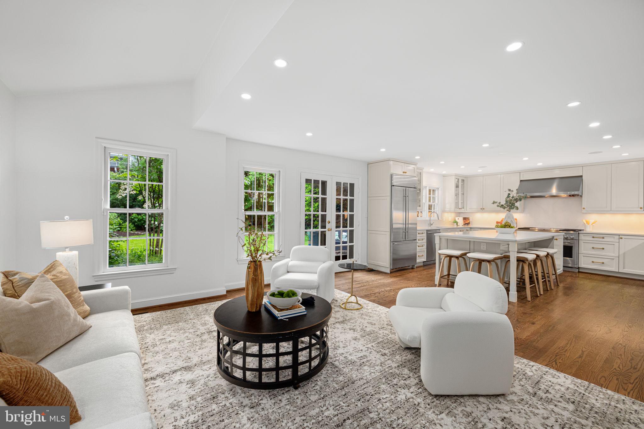 4822 UPTON STREET NW