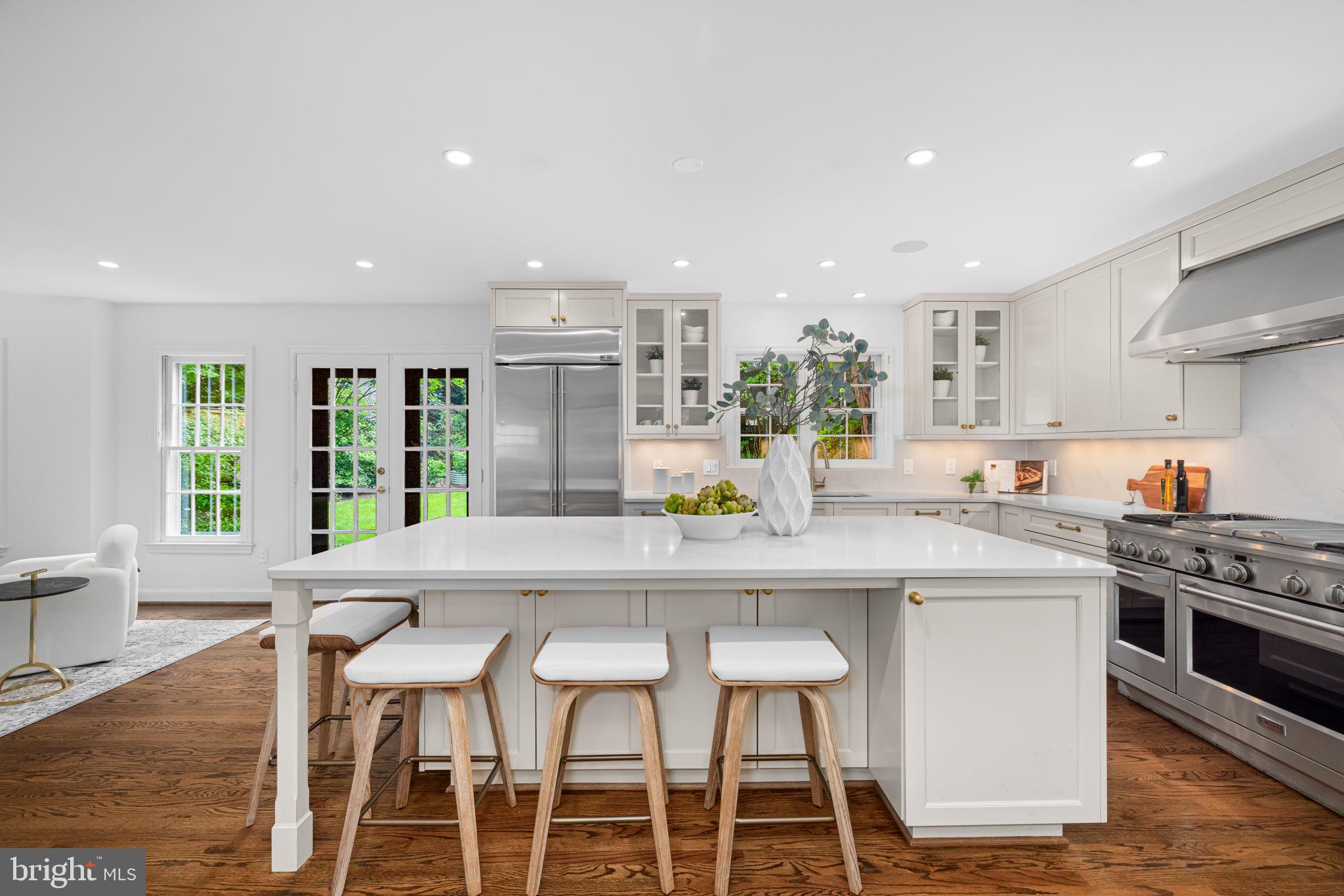 4822 UPTON STREET NW