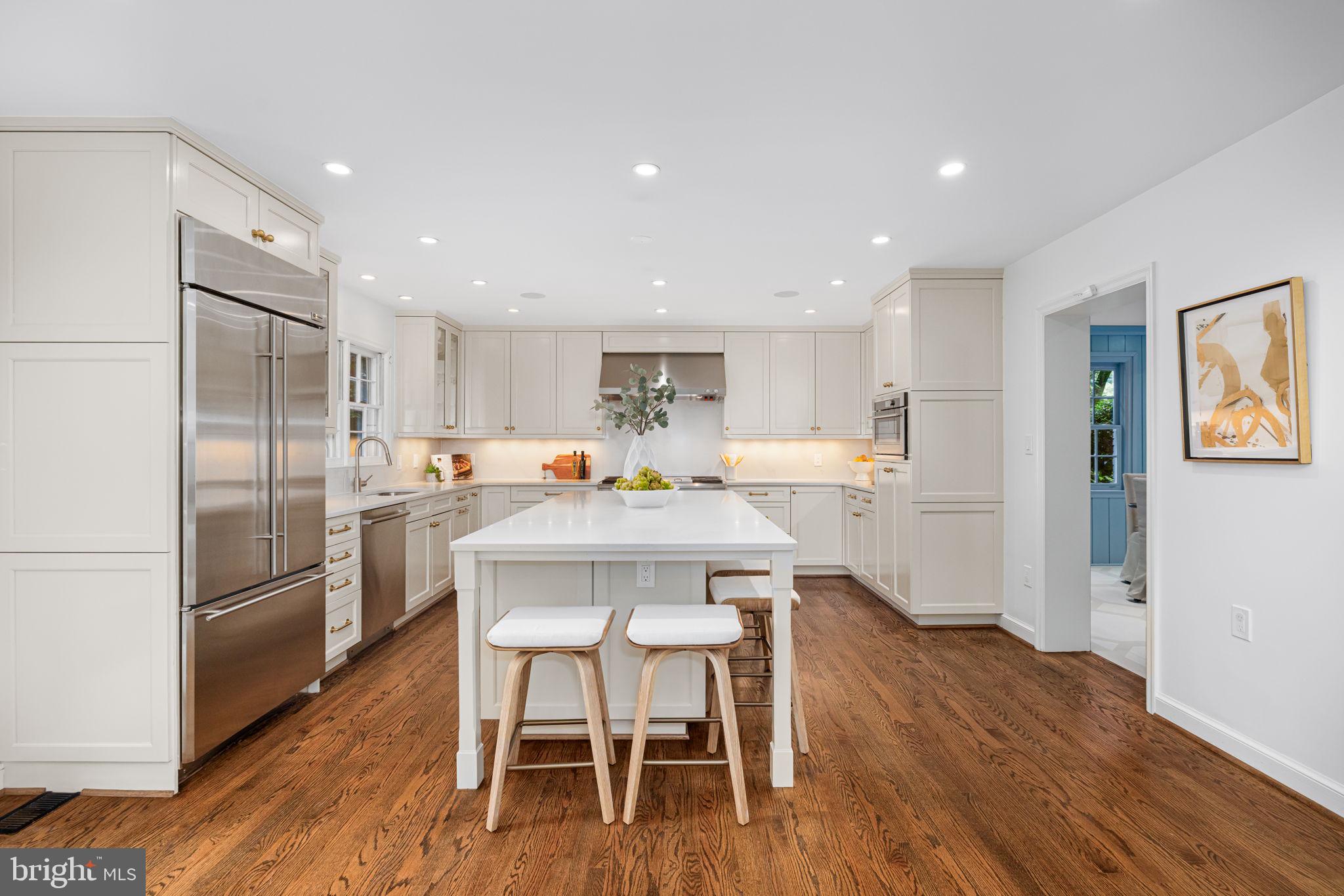 4822 UPTON STREET NW