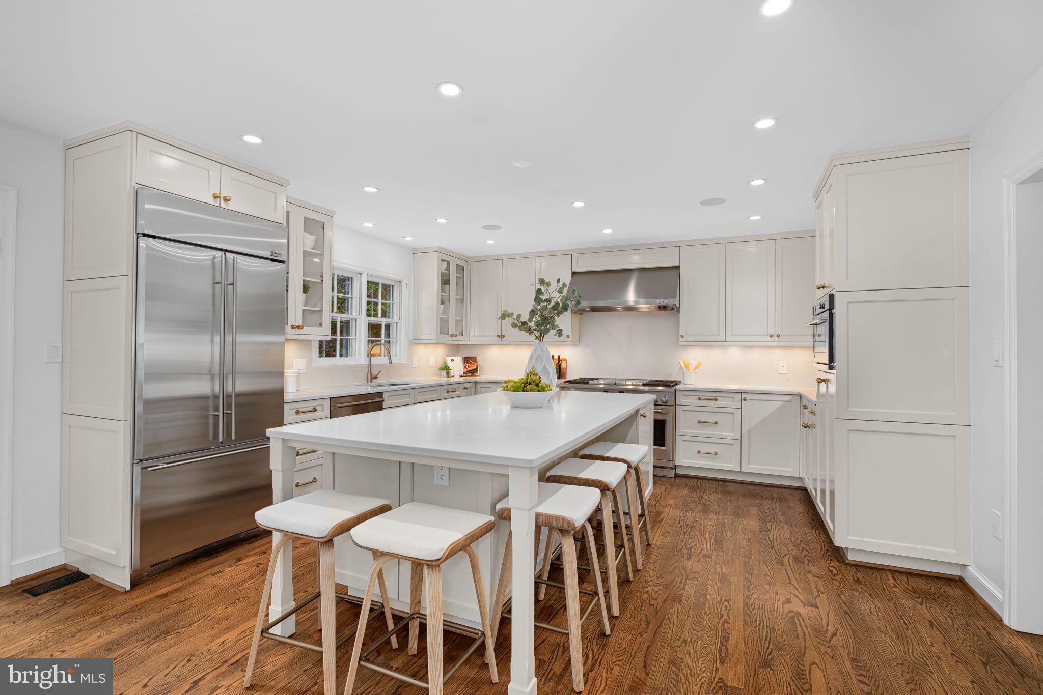 4822 UPTON STREET NW