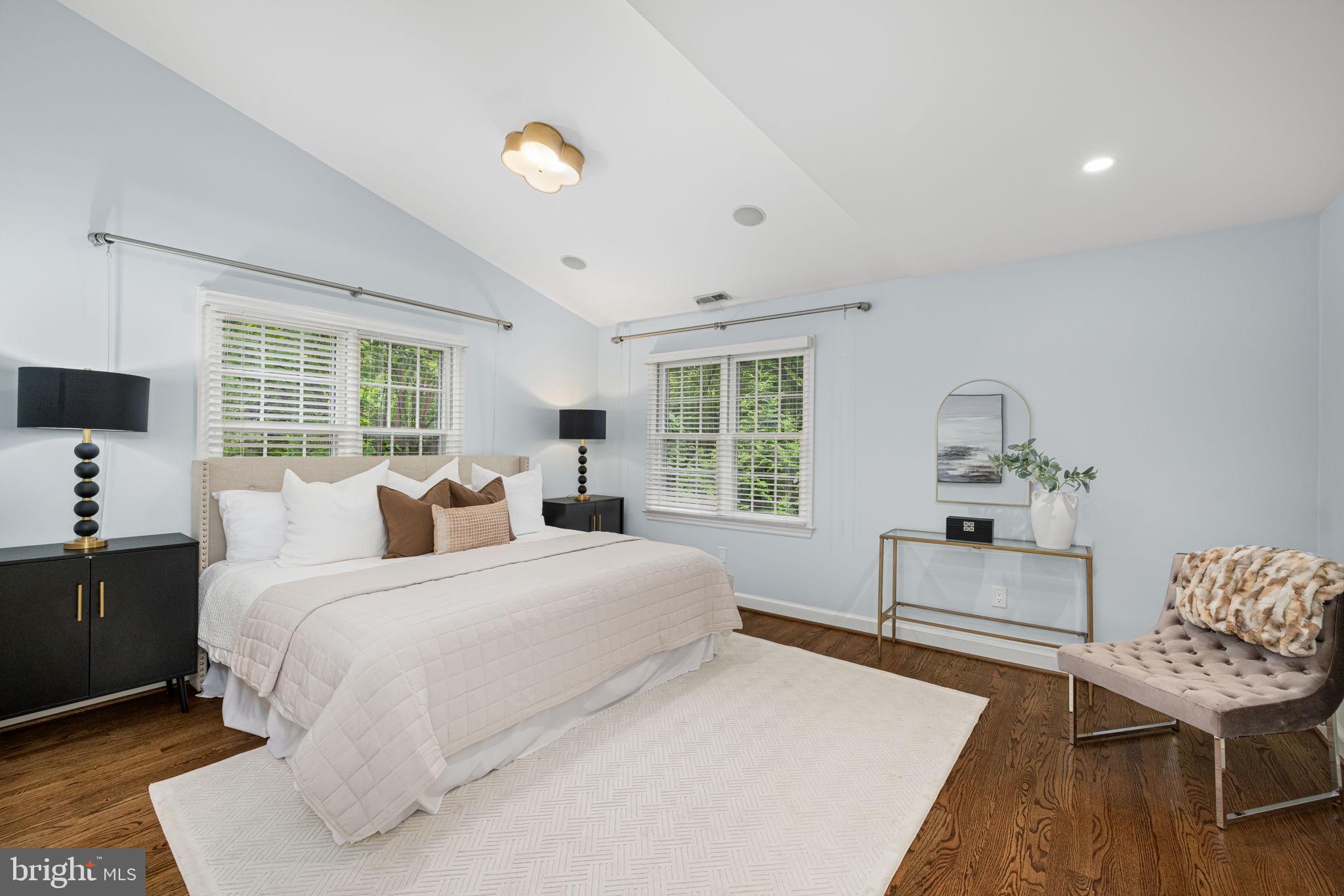 4822 UPTON STREET NW