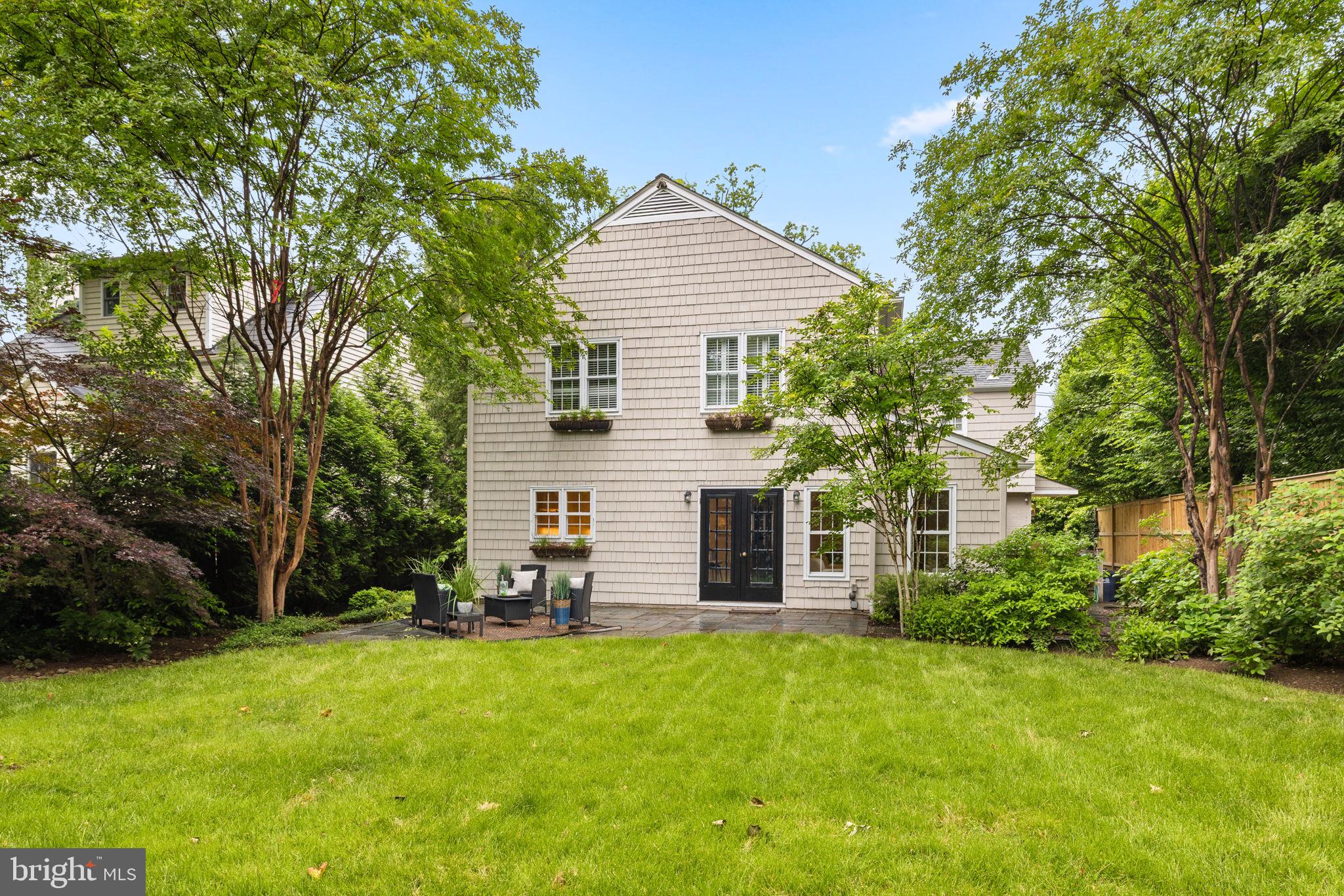 4822 UPTON STREET NW