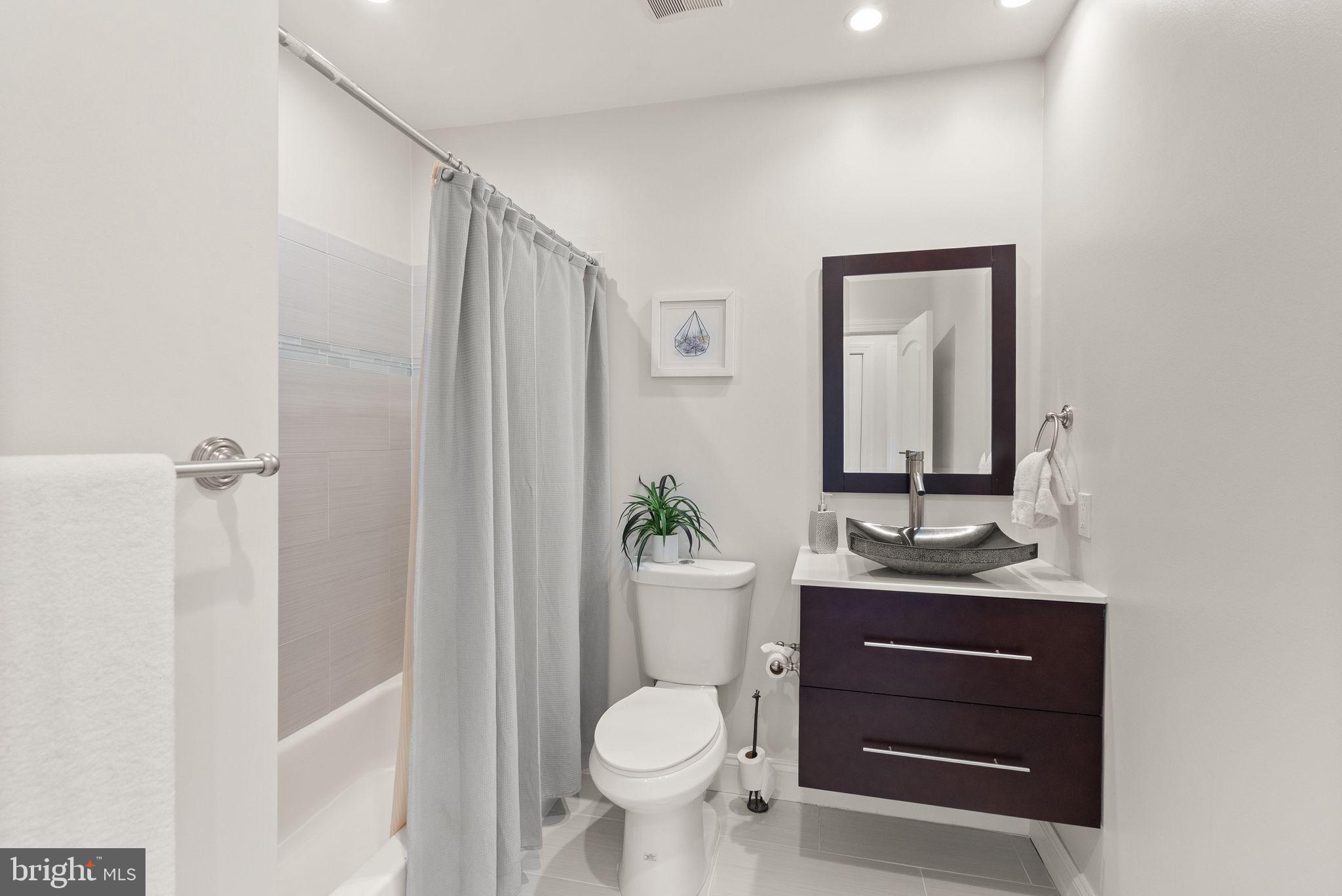 817 VARNUM STREET NW 3