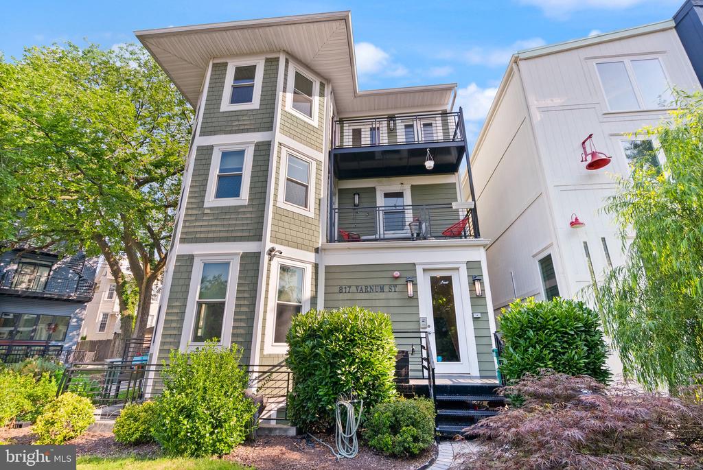 817 VARNUM STREET NW 3
