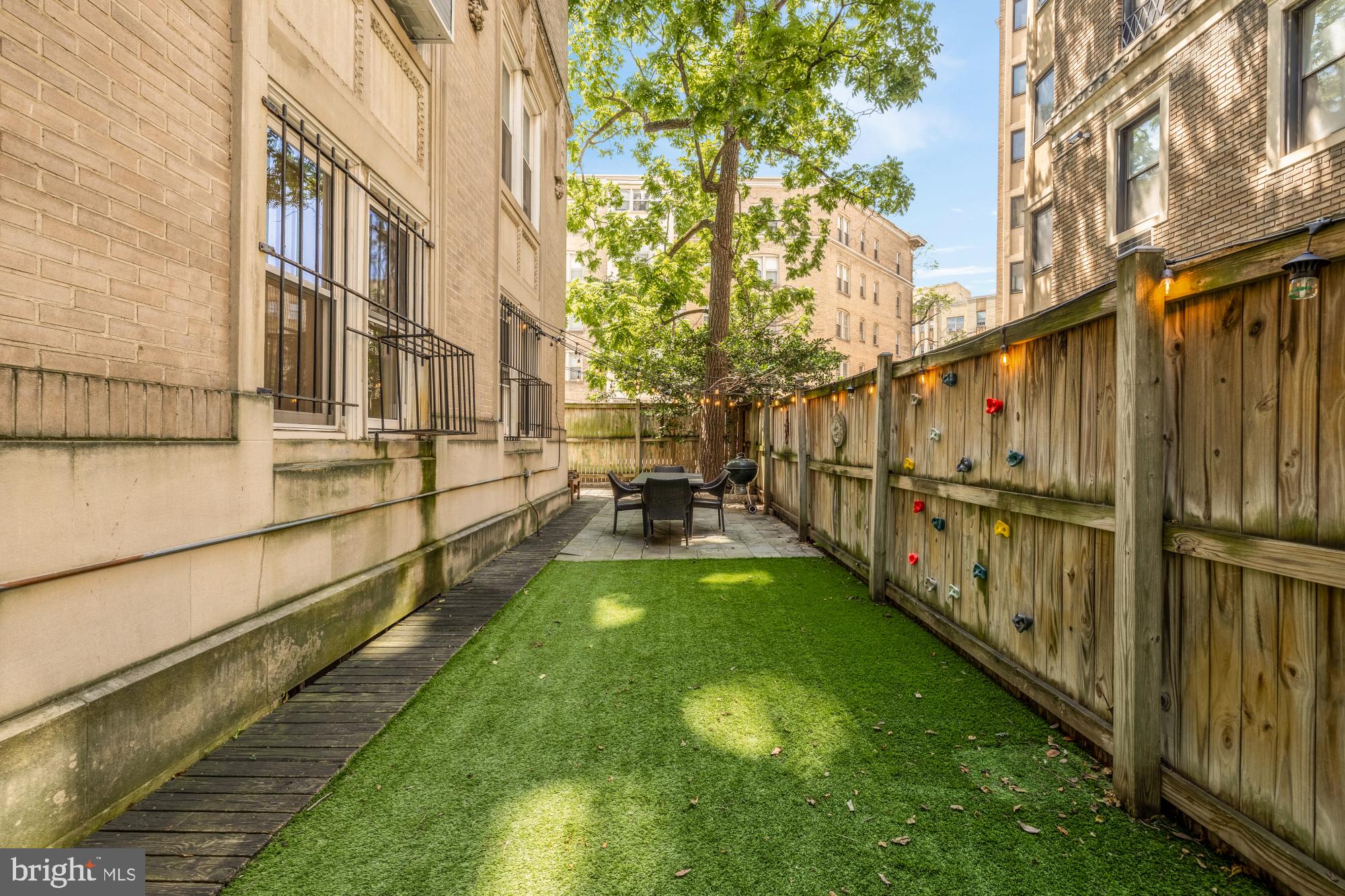 1901 COLUMBIA ROAD NW 105