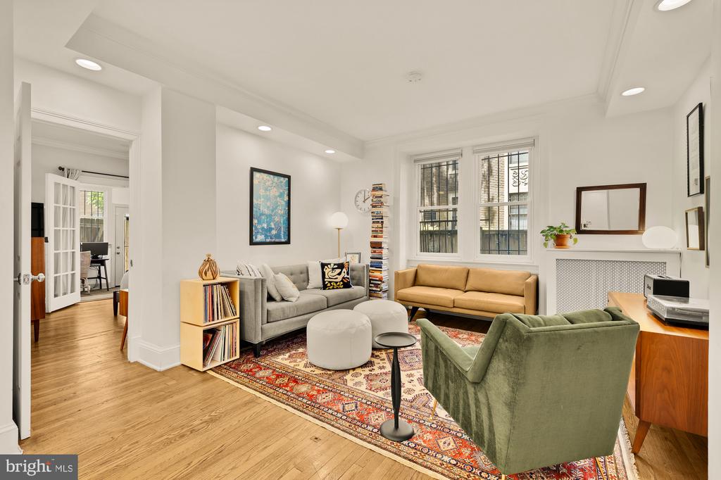 1901 COLUMBIA ROAD NW 105