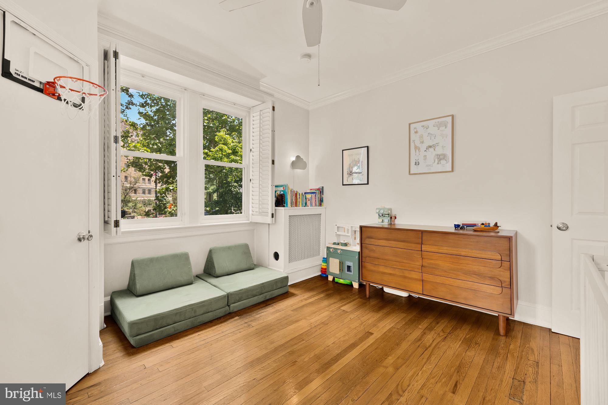 1901 COLUMBIA ROAD NW 105