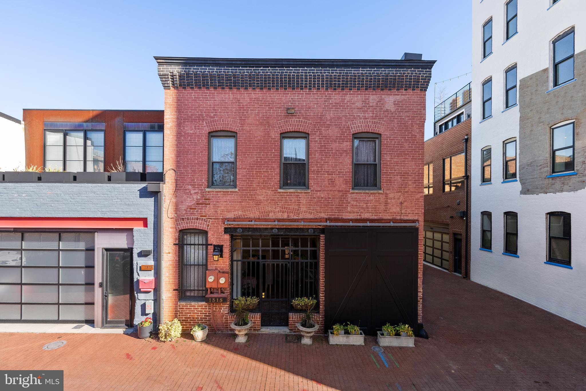 1315 NAYLOR COURT NW