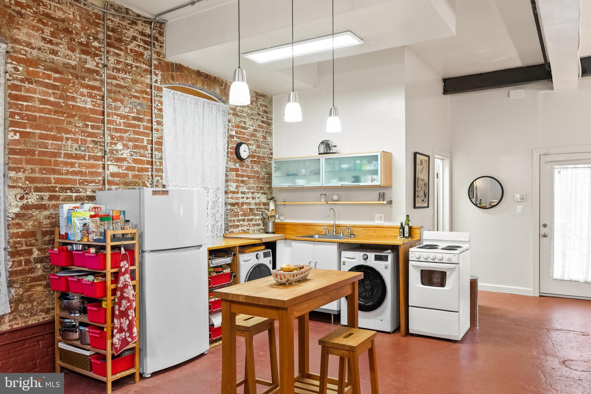 1315 NAYLOR COURT NW