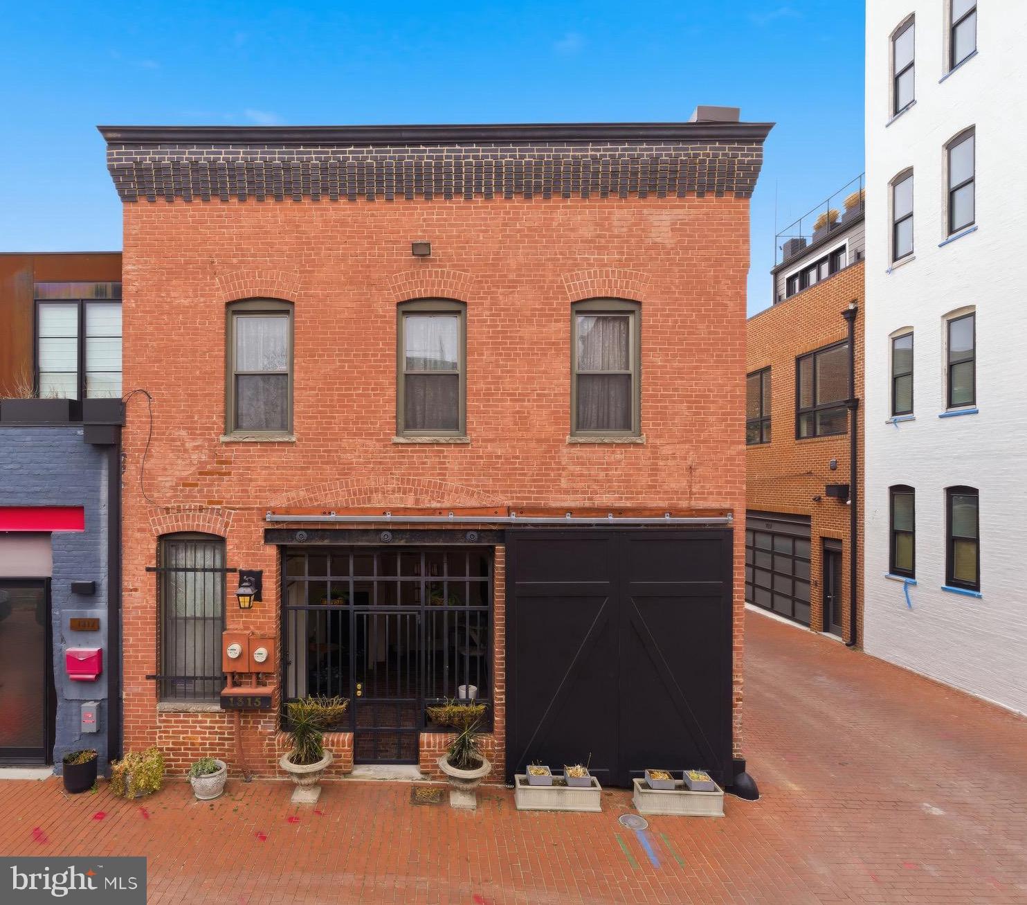 1315 NAYLOR COURT NW