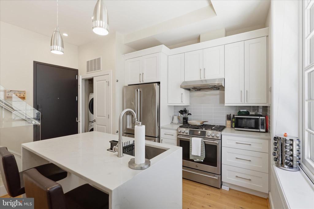 625 PARK ROAD NW UNIT 108