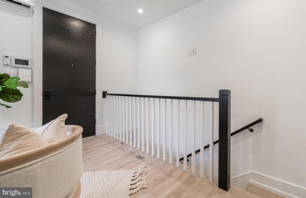 1524 18TH STREET NW Unit: 1