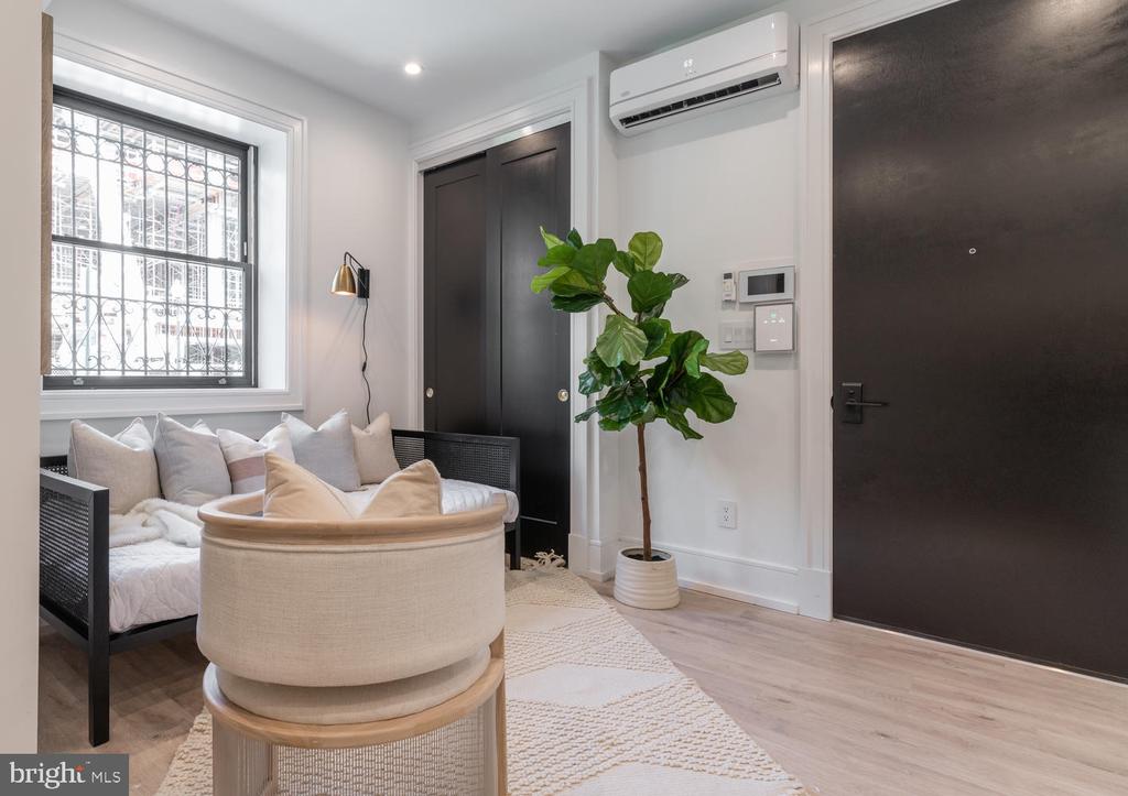 1524 18TH STREET NW Unit: 1